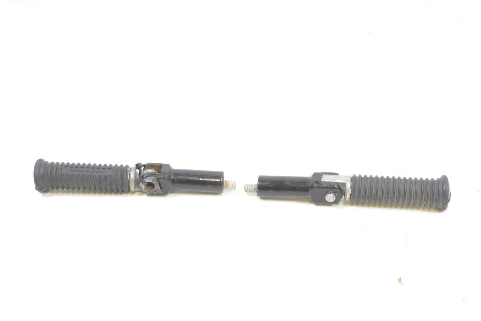 2011 Harley Softail FLSTSB Cross Bones Rear Passenger Foot Peg Footpegs - Image 2