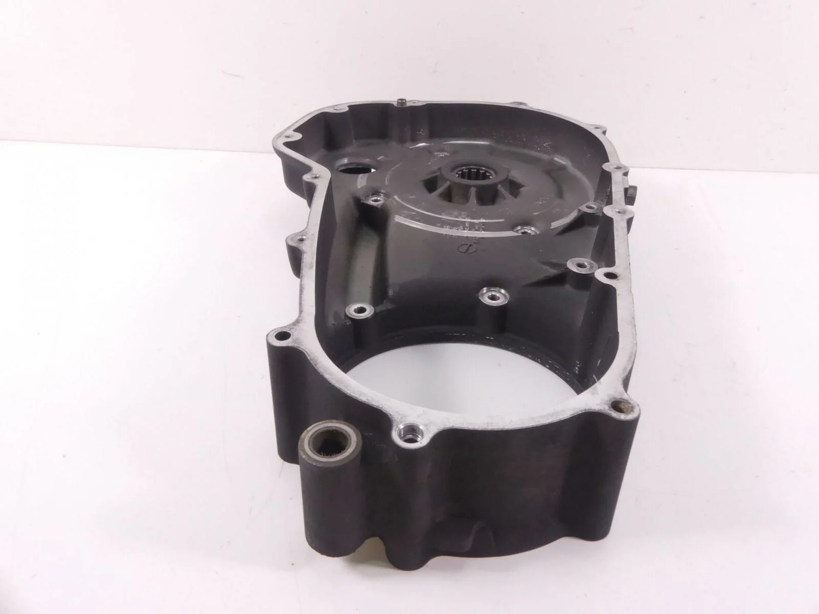 2011 Harley Touring FLHP Road King Inner Primary Clutch Cover - Read 60432-07A - Image 2