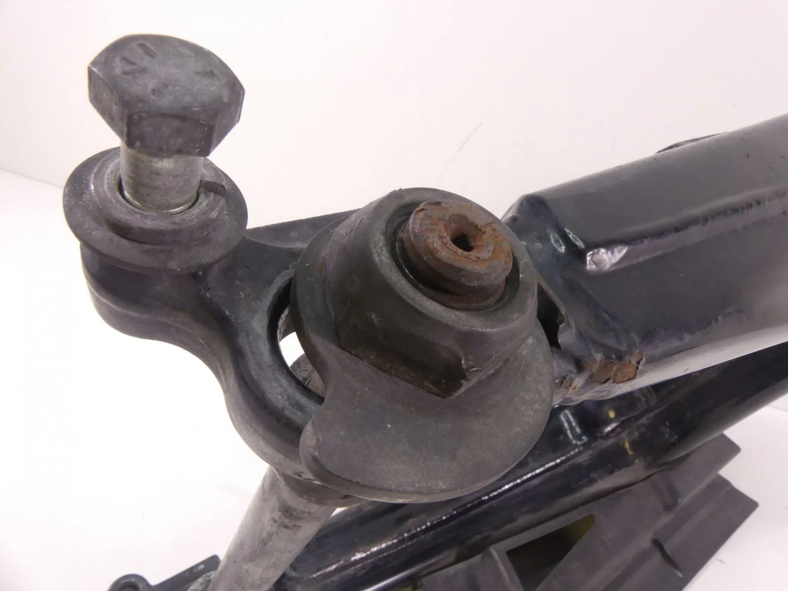 2011 Harley Touring FLHP Road King Rear Swingarm Swing Arm 25mm Axle 47549-09A - Image 6
