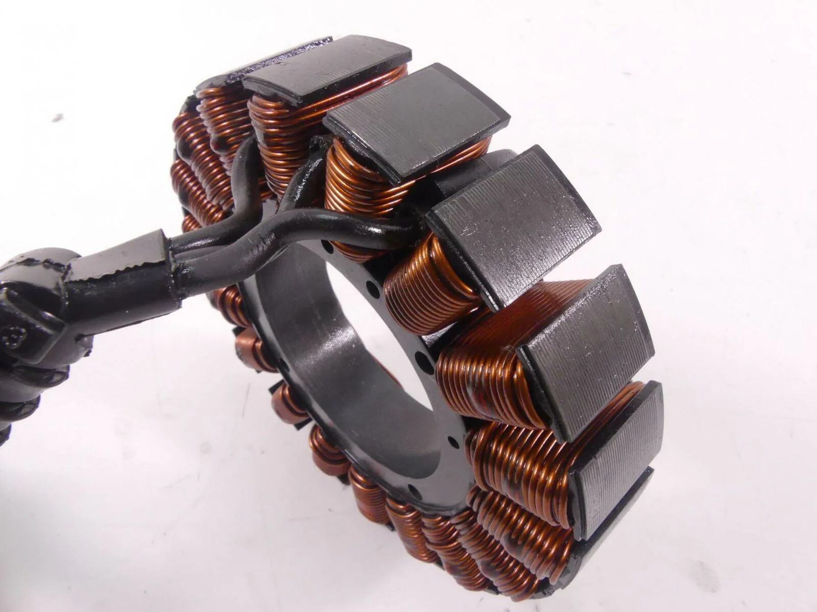 2011 Harley Touring FLHP Road King Stator Alternator Generator 50A 3PH 29987-06D - Image 3