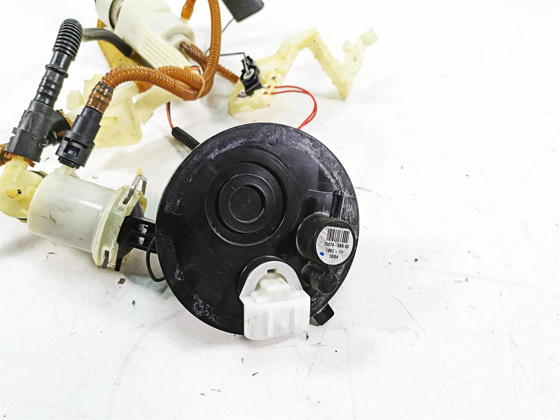 2011 Harley Touring FLHR Road King Fuel Gas Petrol Pump 62908-08 & 75076-08A - Image 3