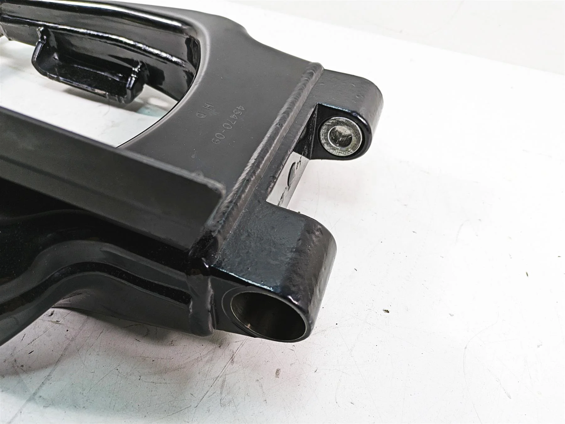 2011 Harley Touring FLHR Road King Swingarm Swing Arm 25mm Axle 47549-09A - Image 12