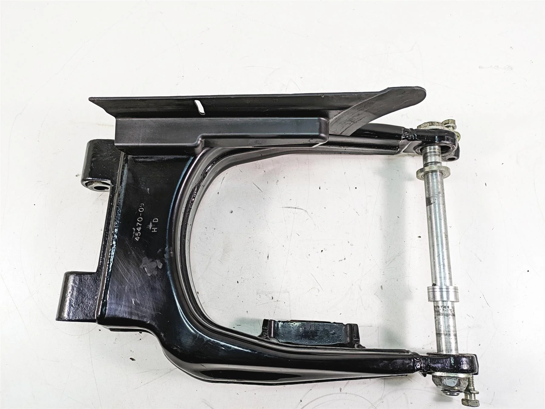 2011 Harley Touring FLHR Road King Swingarm Swing Arm 25mm Axle 47549-09A - Image 7