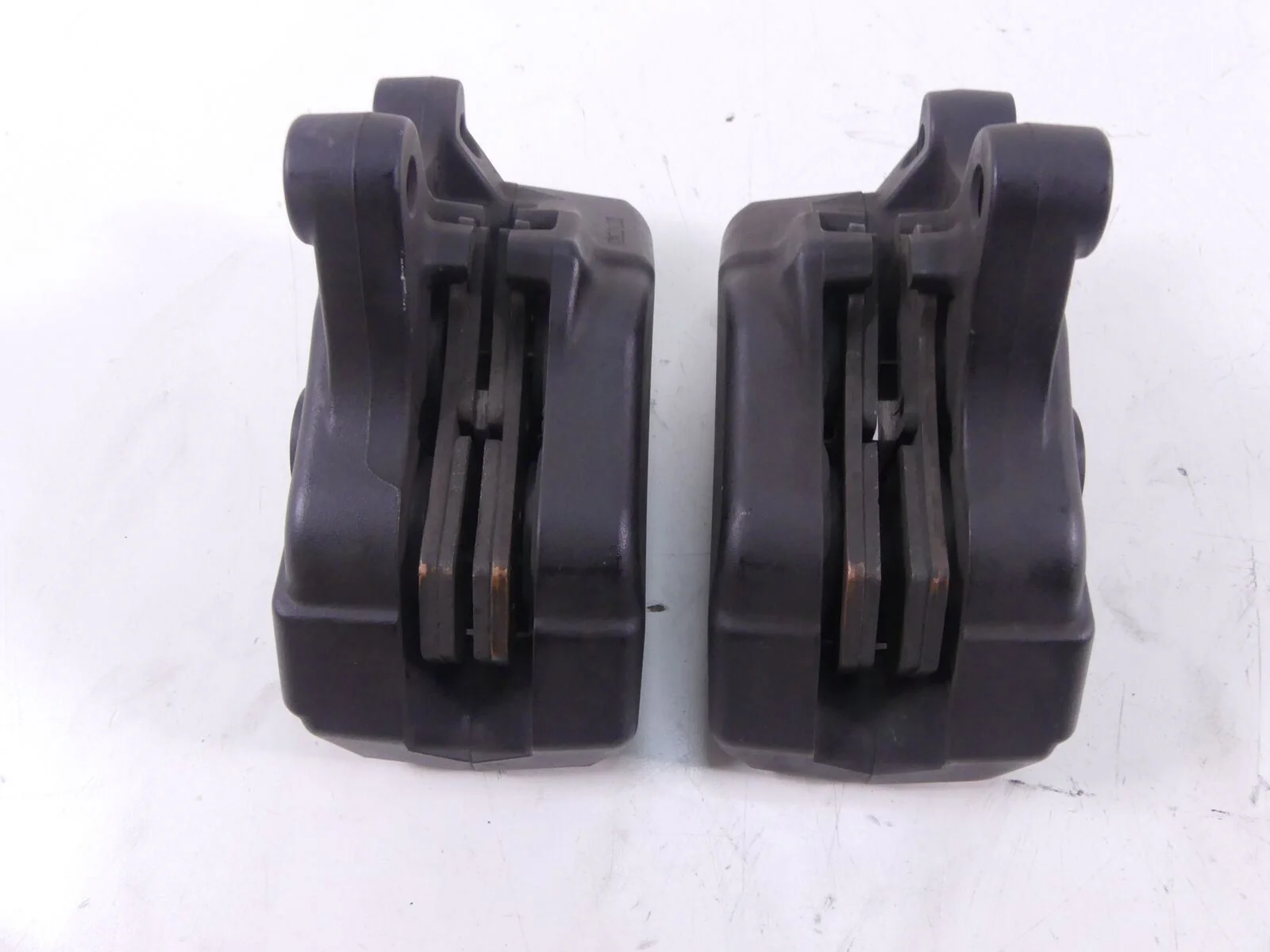 2011 Harley Touring FLHRC Road King Front Brake Caliper Set 43027-08 44023-08 - Image 6