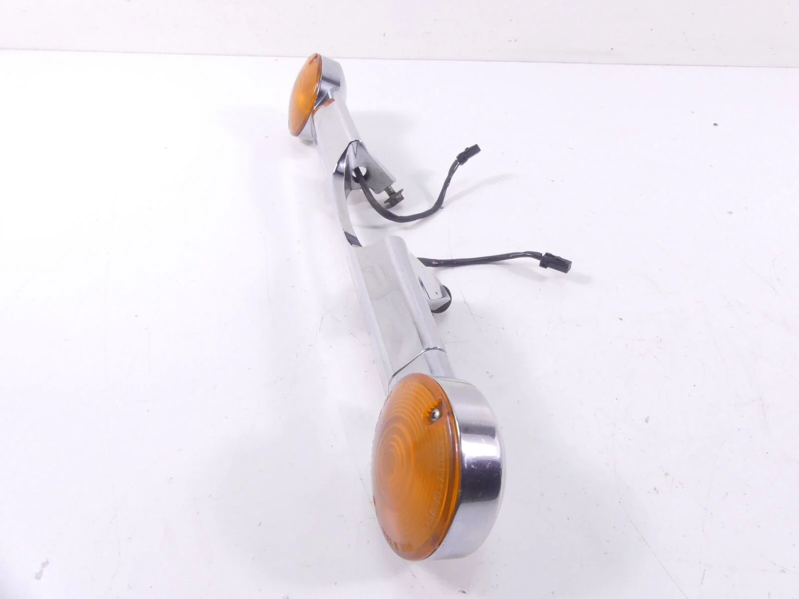 2011 Harley Touring FLHRC Road King Rear Blinker Turn Signal Bar 68510-74C - Image 3