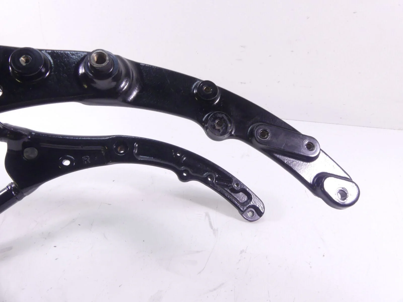 2011 Harley Touring FLHRC Road King Straight Rear Subframe Sub Frame 48079-09BHP - Image 5