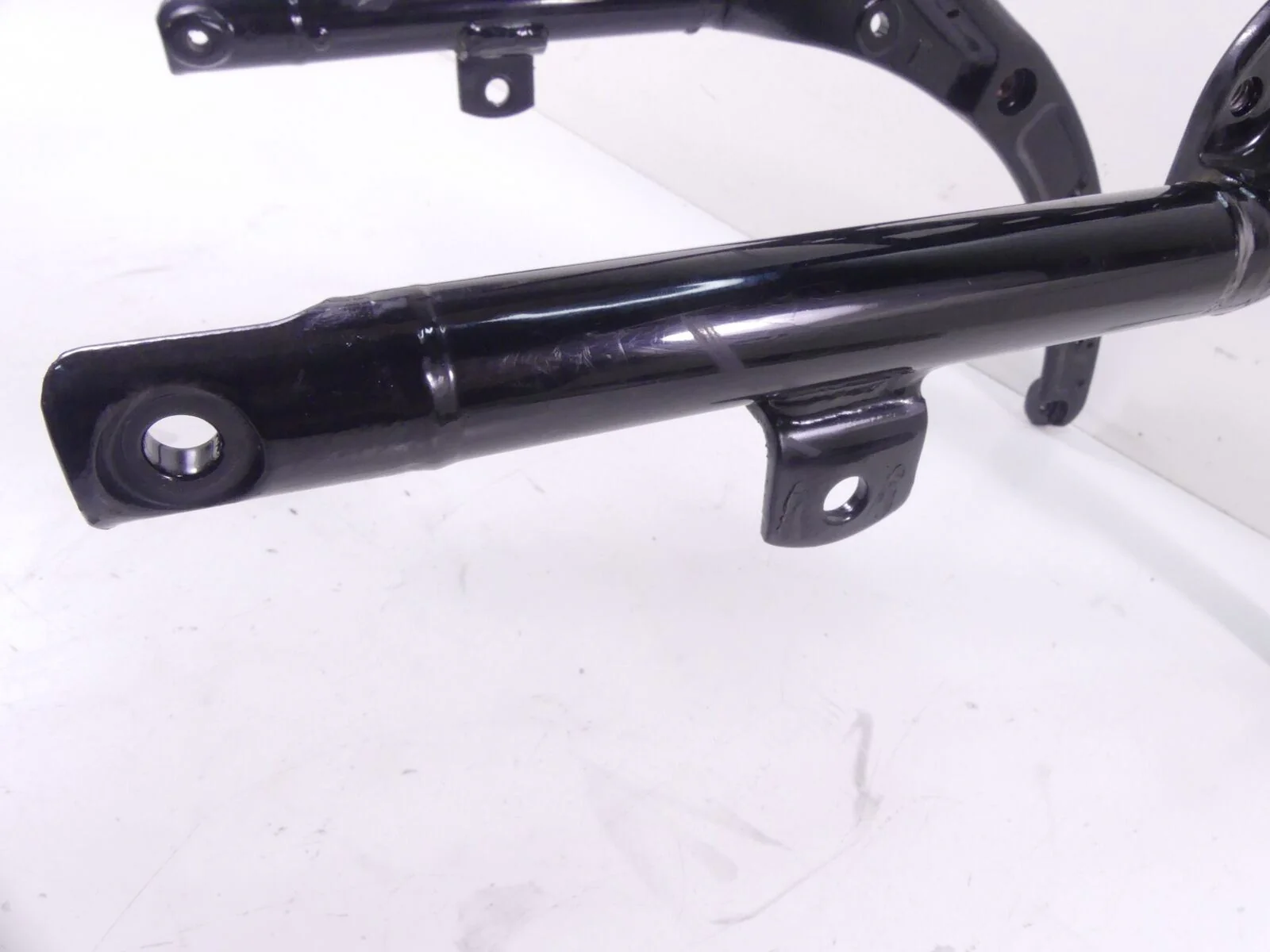 2011 Harley Touring FLHRC Road King Straight Rear Subframe Sub Frame 48079-09BHP - Image 8