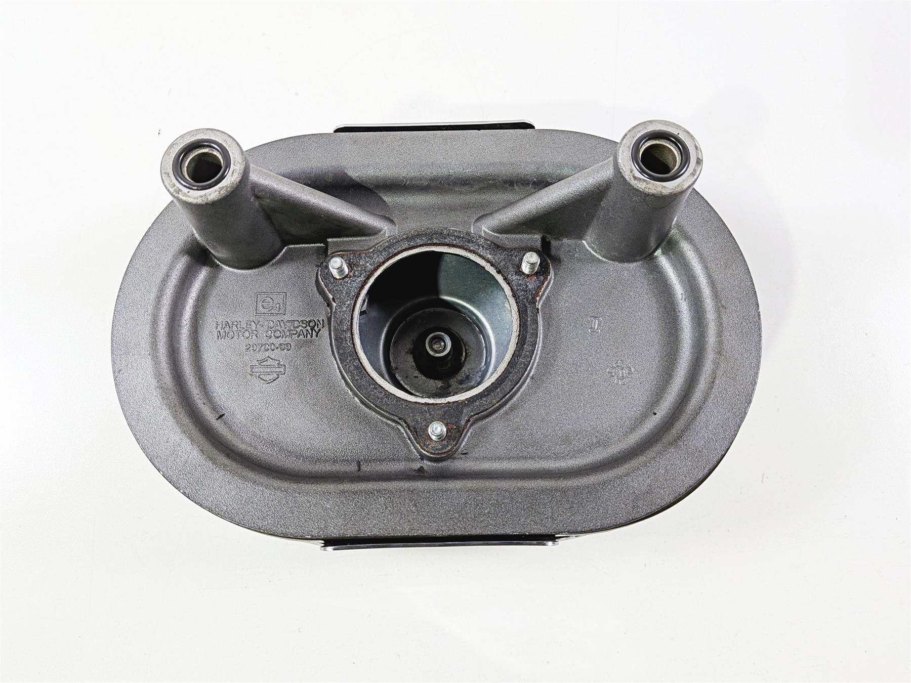 2011 Harley Touring FLHTCU CVO Electra Glide 110 Air Filter Cleaner 29400025 - Image 8