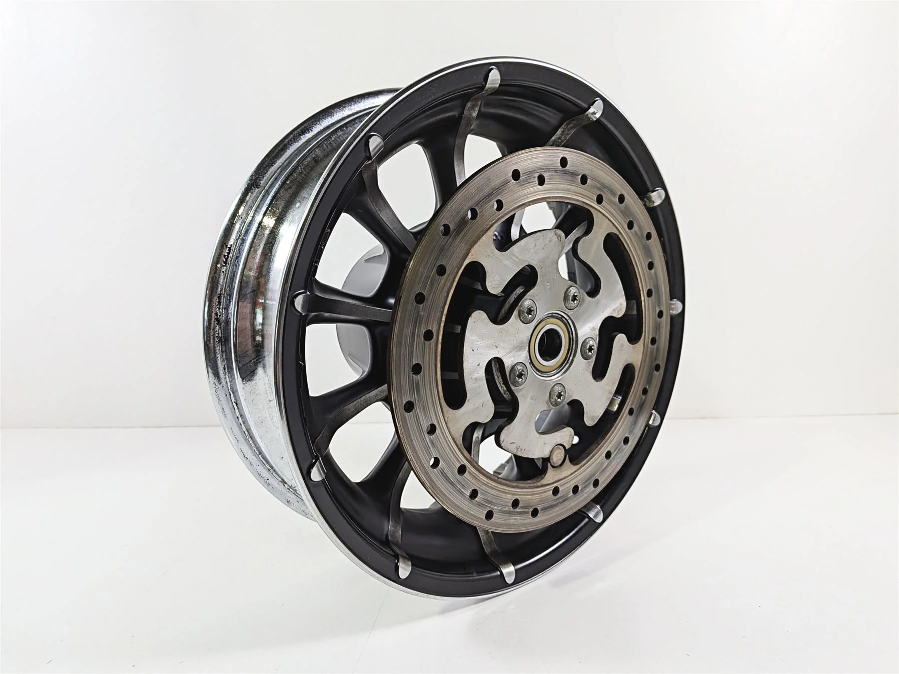 2011 Harley Touring FLHTCU CVO Electra Glide 16x5 Rear Wheel Roulette 55064-10 - Image 13