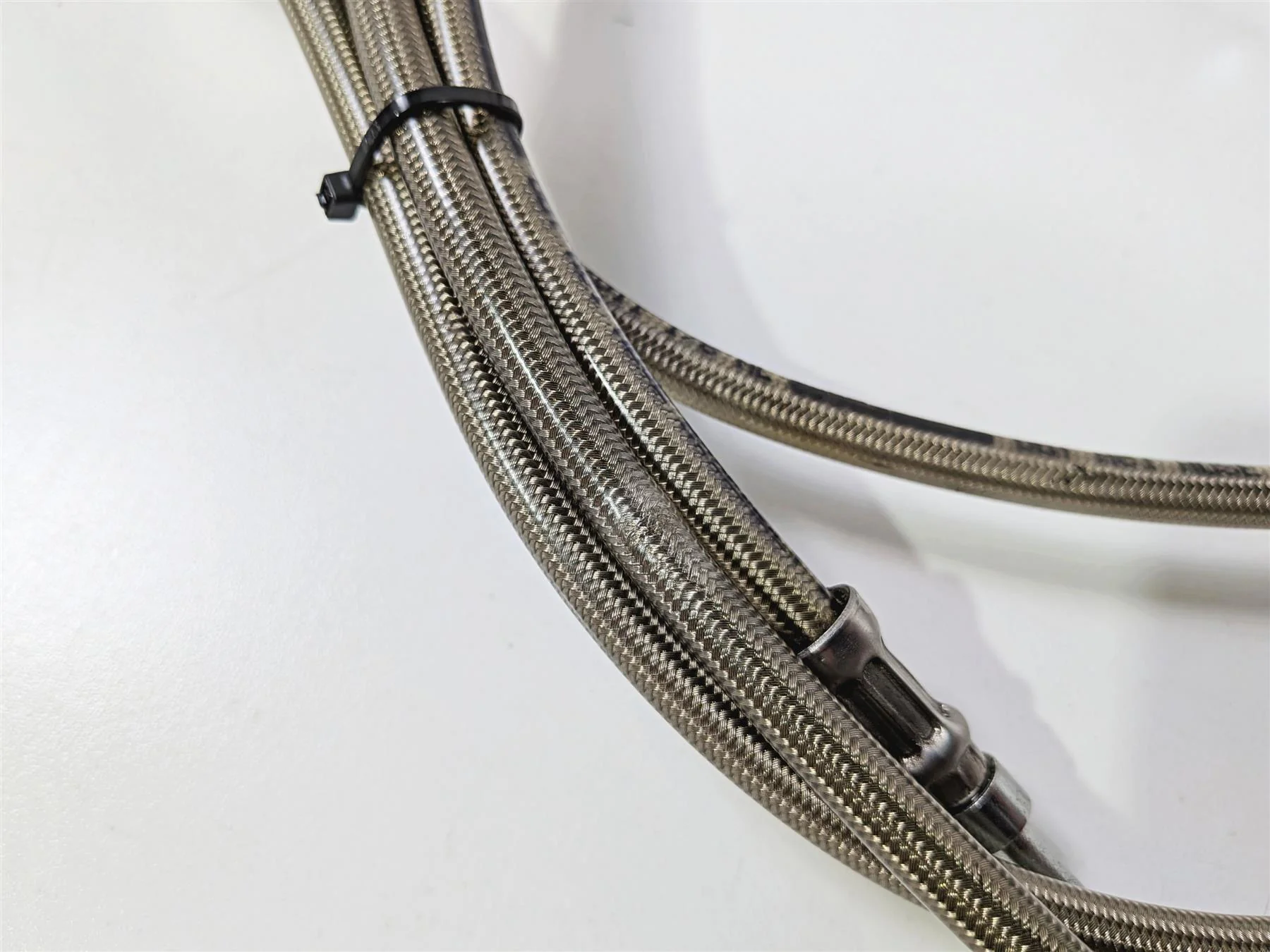 2011 Harley Touring FLHTCU CVO Electra Glide Abs Brake Line Set 42388-09 - Image 10
