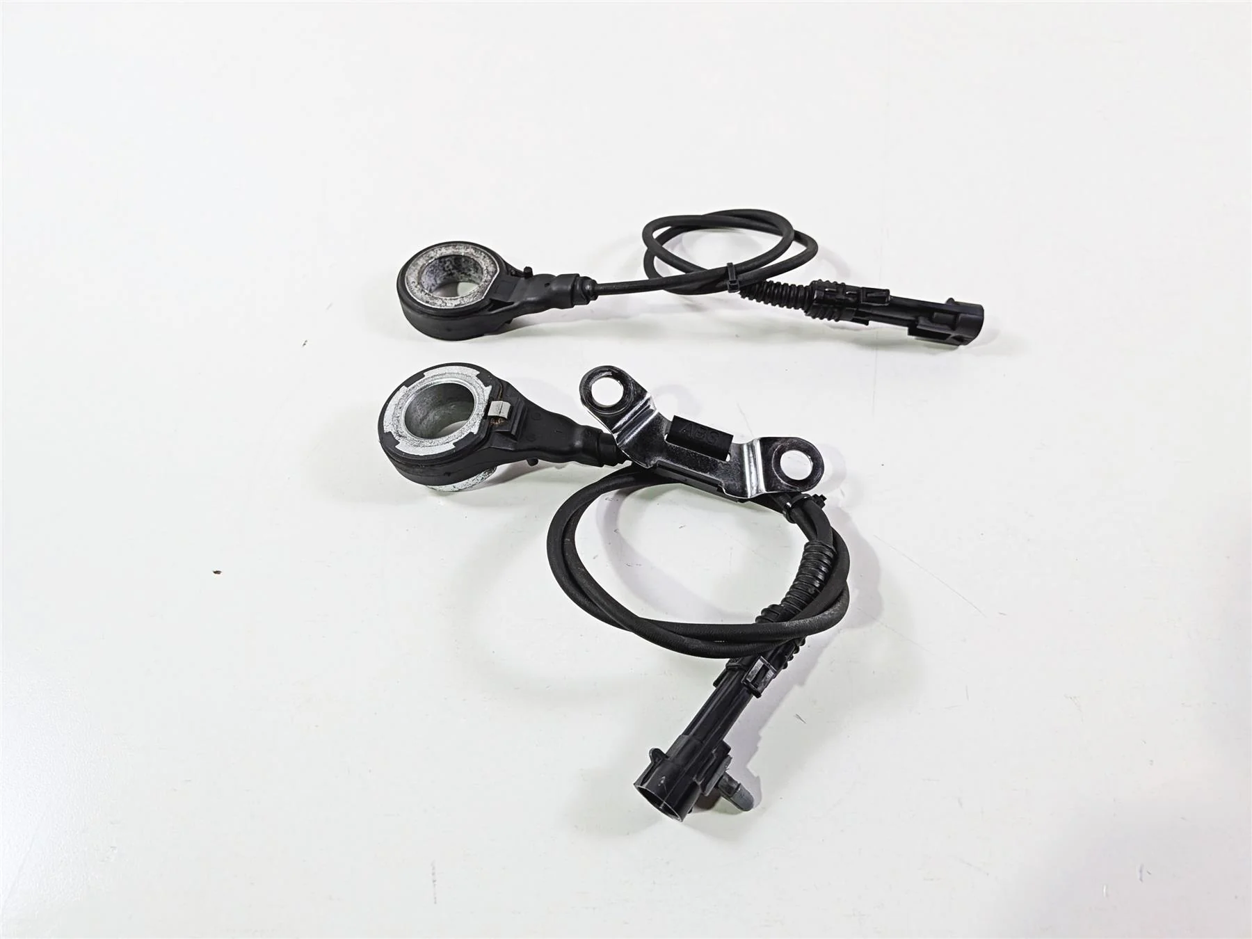 2011 Harley Touring FLHTCU CVO Electra Glide Abs Wheel Sensor Set 40614-08 - Image 5