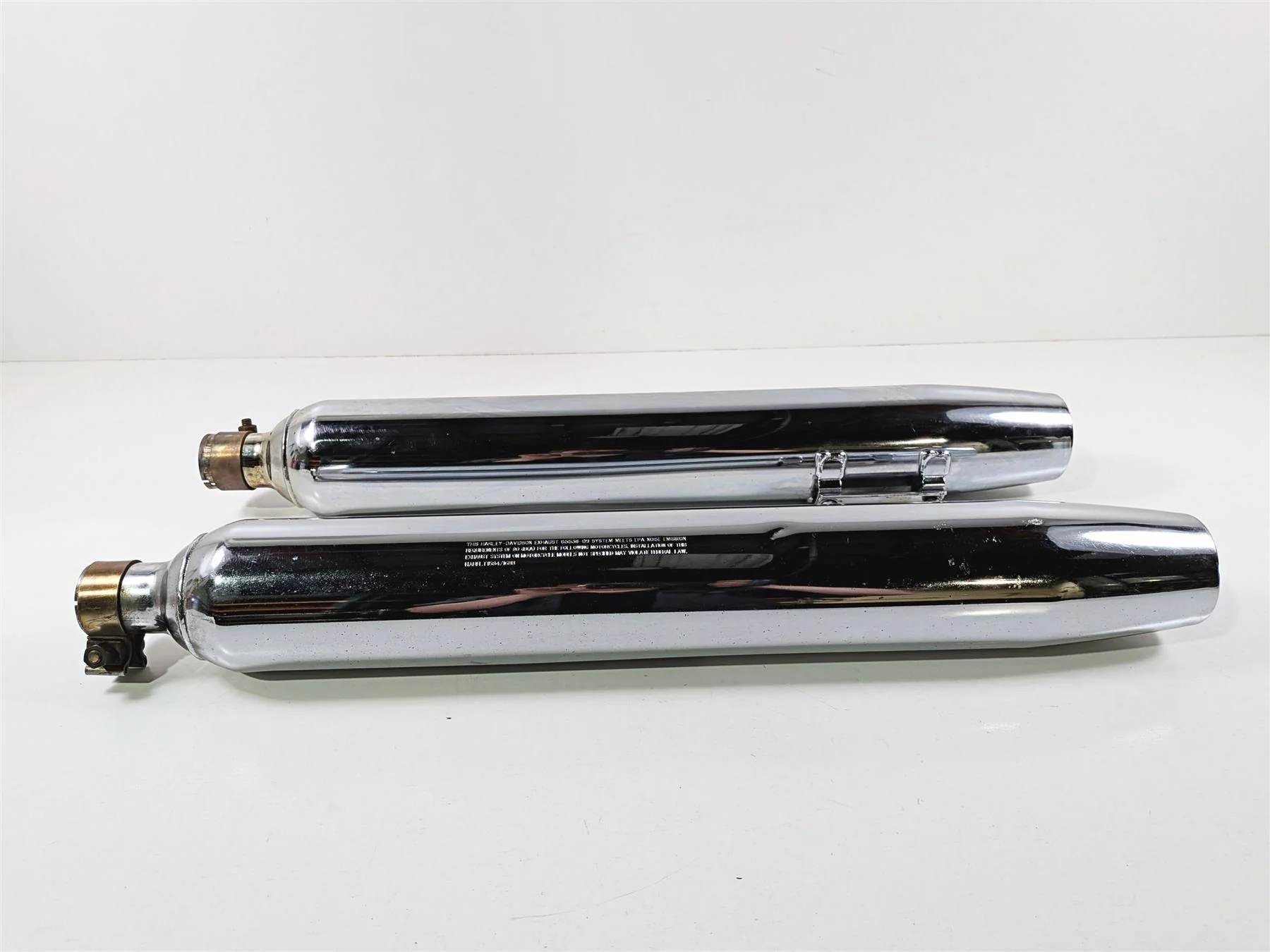 2011 Harley Touring FLHTCU CVO Electra Glide Exhaust Pipe Muffler Set 65538-09 - Image 2