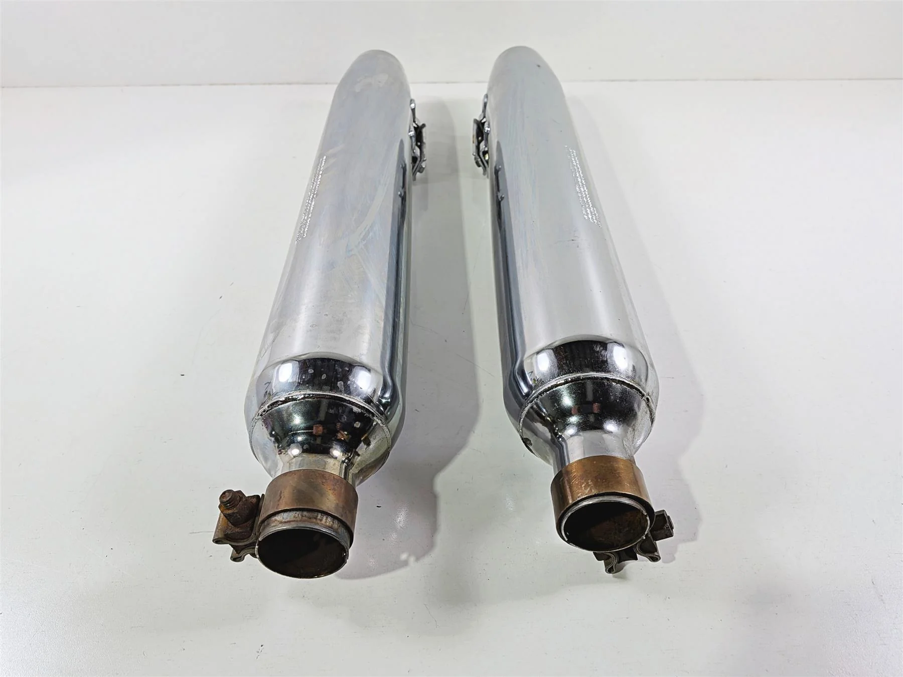 2011 Harley Touring FLHTCU CVO Electra Glide Exhaust Pipe Muffler Set 65538-09 - Image 3
