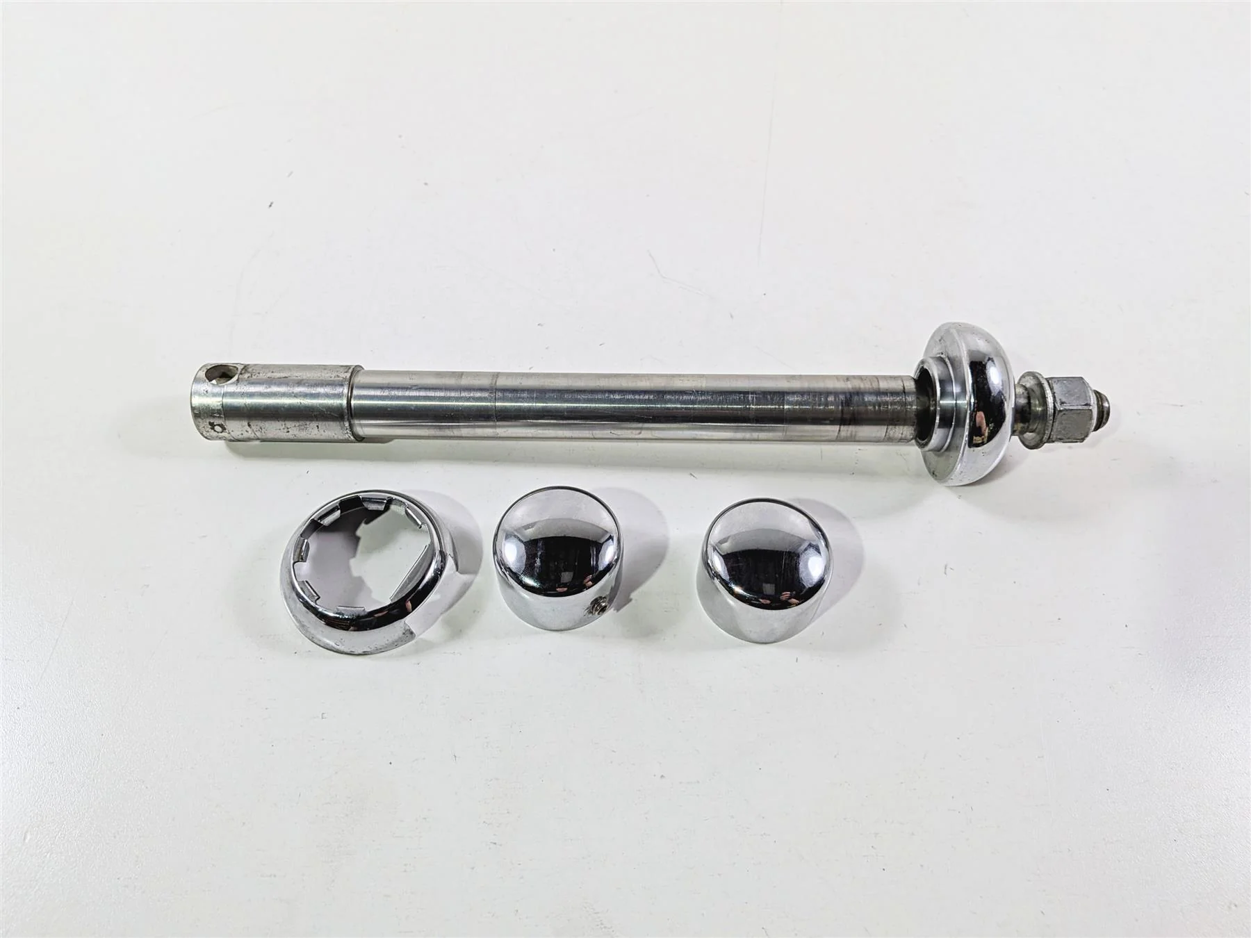 2011 Harley Touring FLHTCU CVO Electra Glide Front Axle Wheel Spindle 41547-07A - Image 6