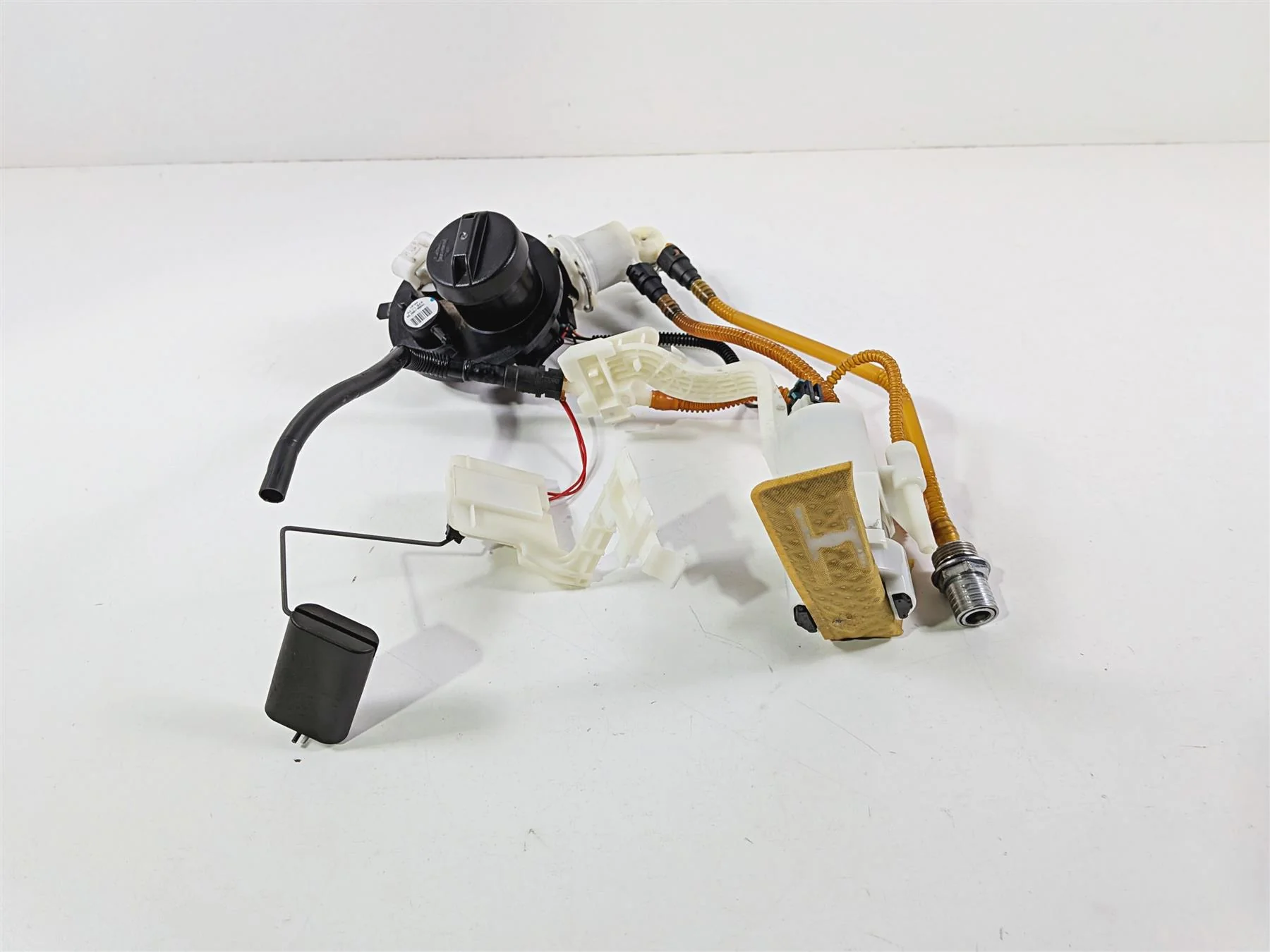 2011 Harley Touring FLHTCU CVO Electra Glide Fuel Gas Petrol Pump 75069-08C - Image 2