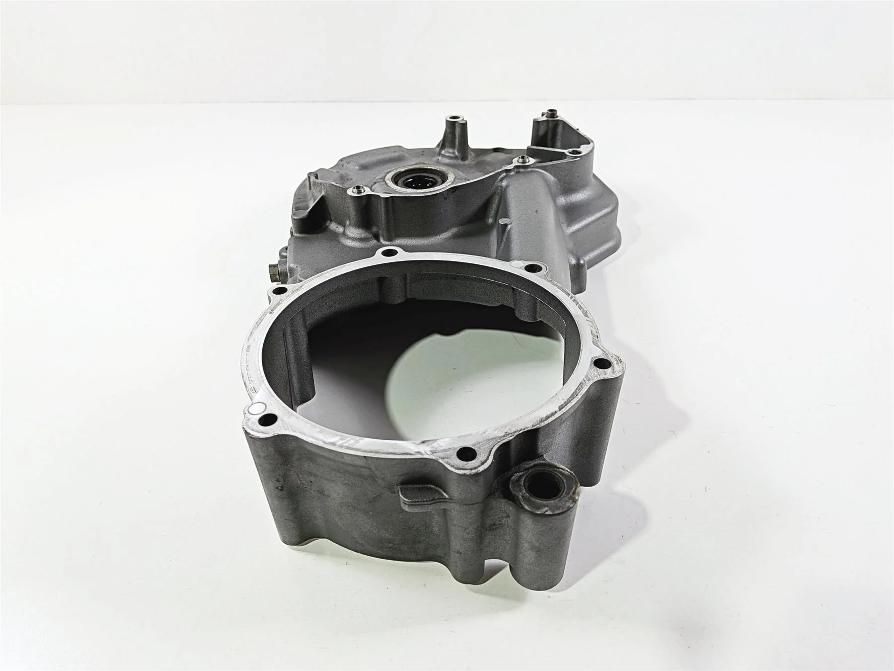 2011 Harley Touring FLHTCU CVO Electra Glide Inner Primary Drive Clutch Cover 60677-07 - Image 7