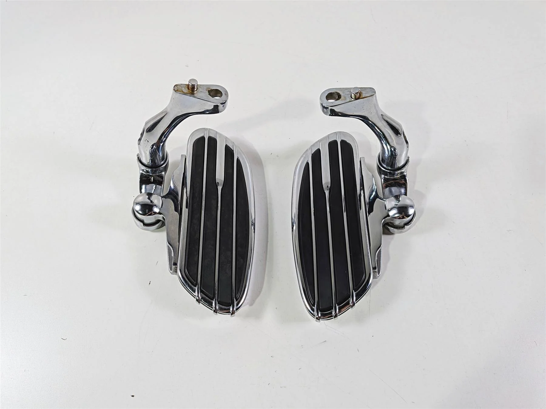 2011 Harley Touring FLHTCU CVO Electra Glide Passenger Floor Boards 50701-04