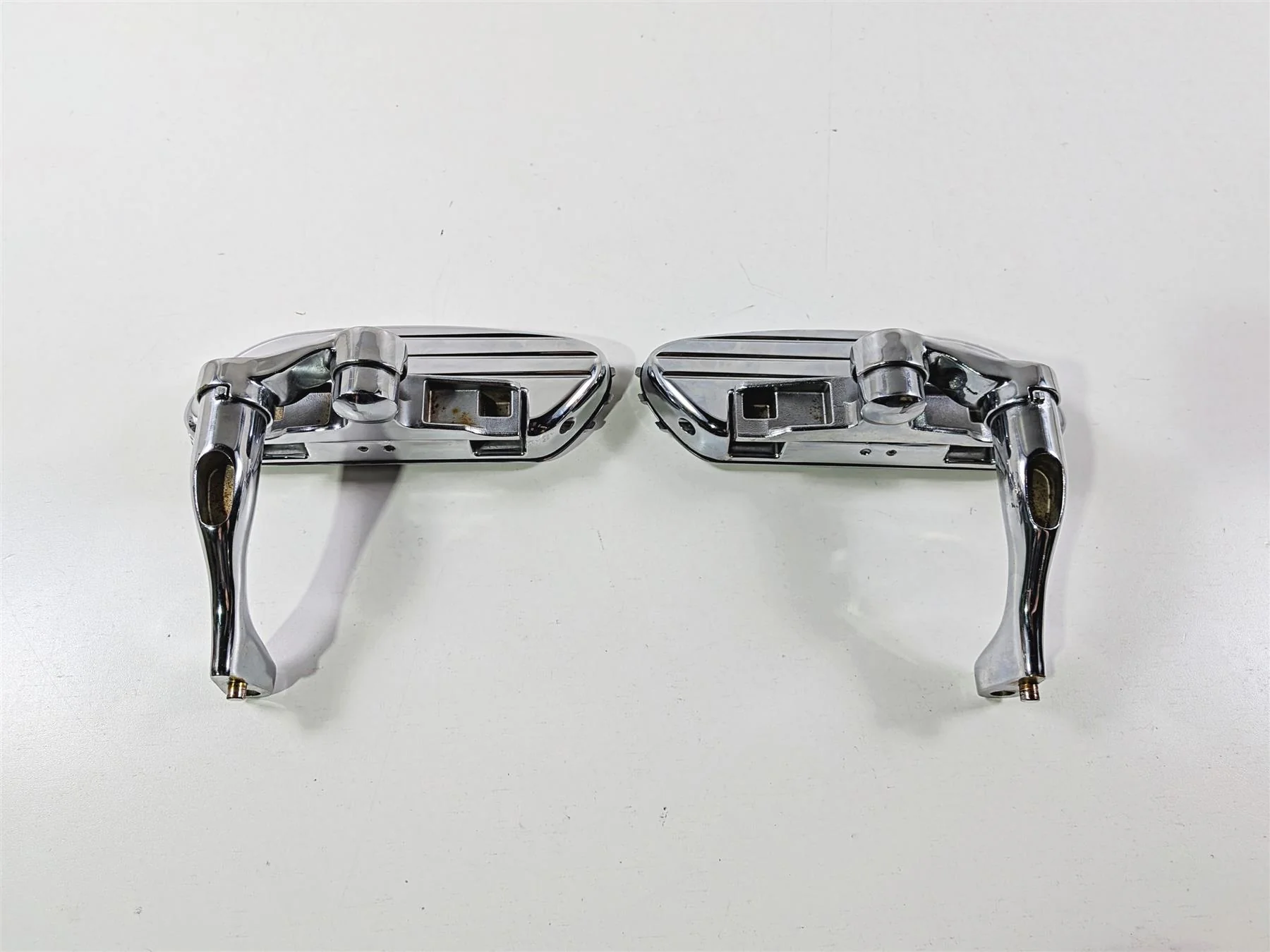 2011 Harley Touring FLHTCU CVO Electra Glide Passenger Floor Boards 50701-04 - Image 13
