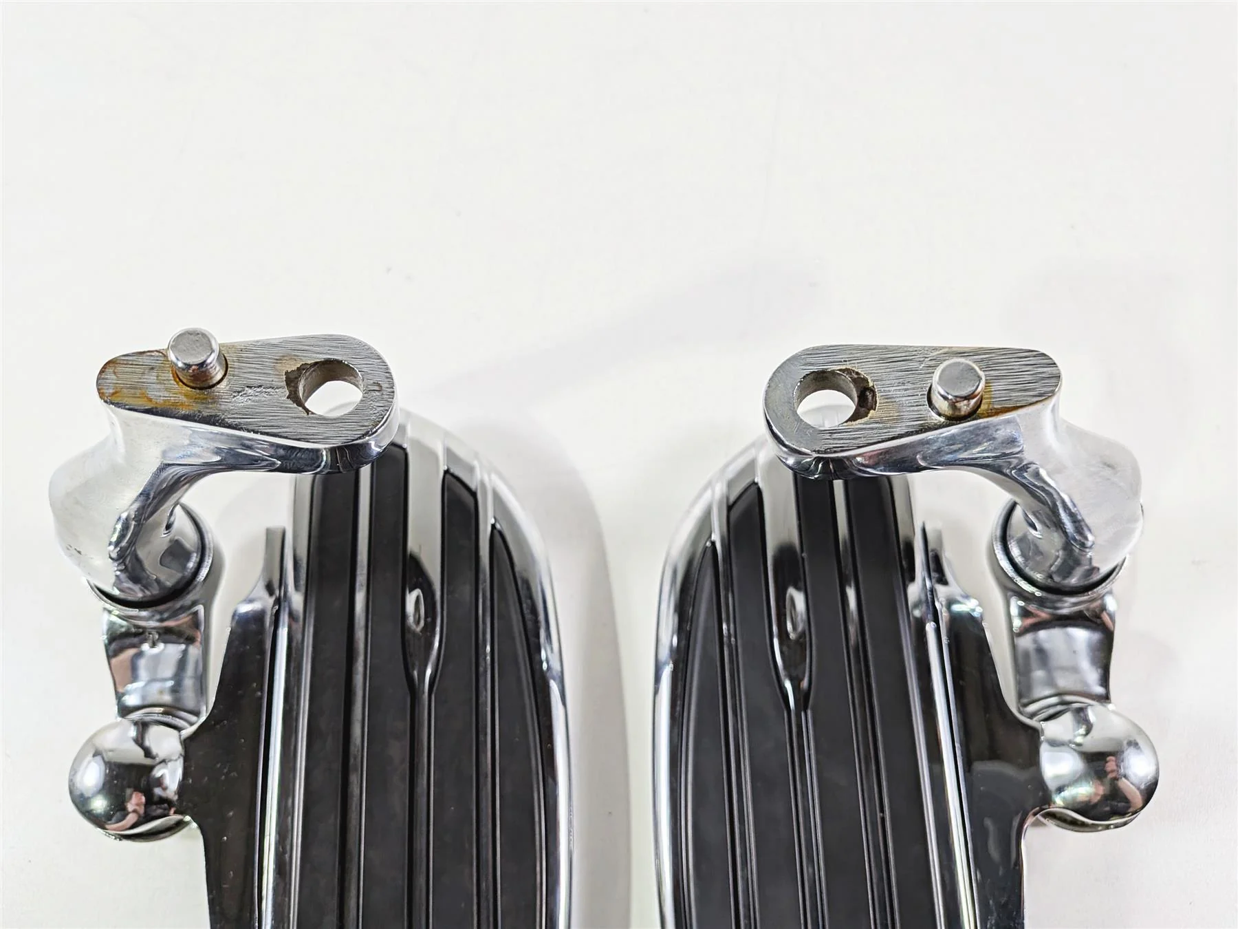 2011 Harley Touring FLHTCU CVO Electra Glide Passenger Floor Boards 50701-04 - Image 7