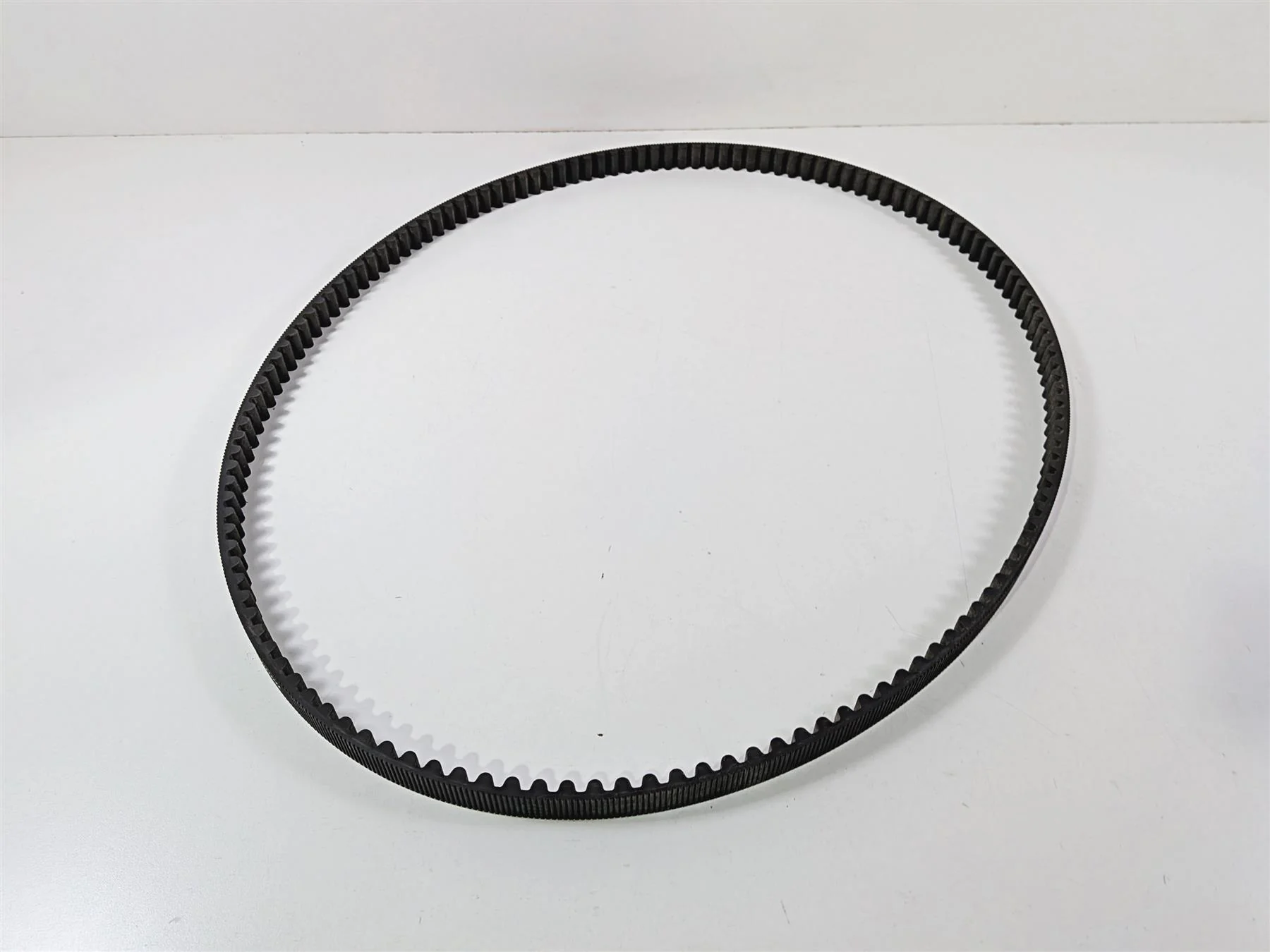 2011 Harley Touring FLHTCU CVO Electra Glide Rear Drive Belt  140T  1" 40024-09A - Image 12