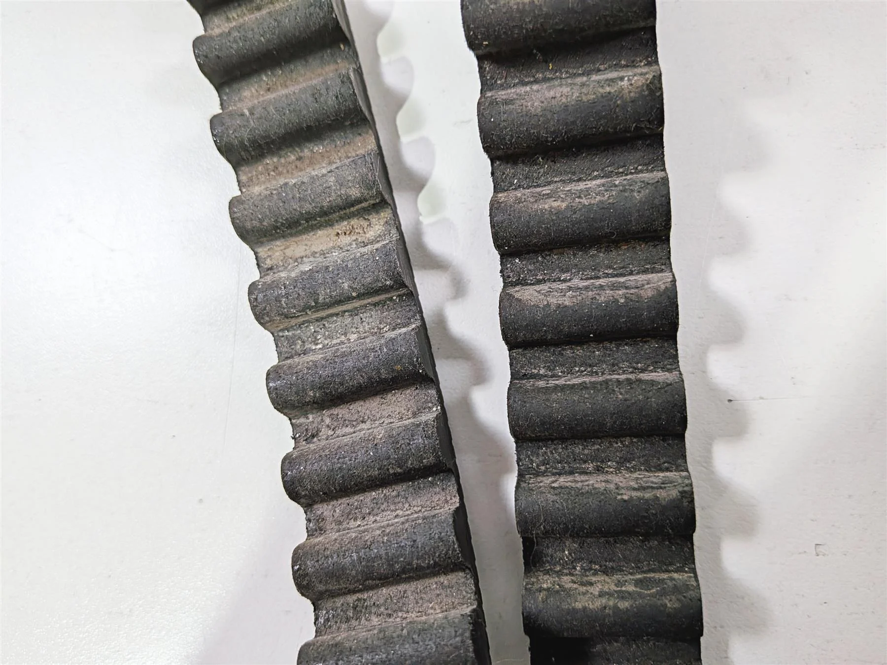 2011 Harley Touring FLHTCU CVO Electra Glide Rear Drive Belt  140T  1" 40024-09A - Image 7