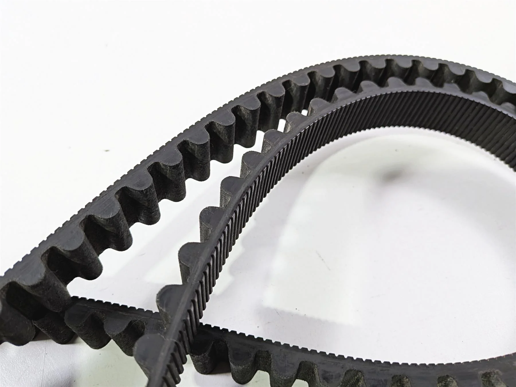 2011 Harley Touring FLHTCU CVO Electra Glide Rear Drive Belt  140T  1" 40024-09A - Image 8