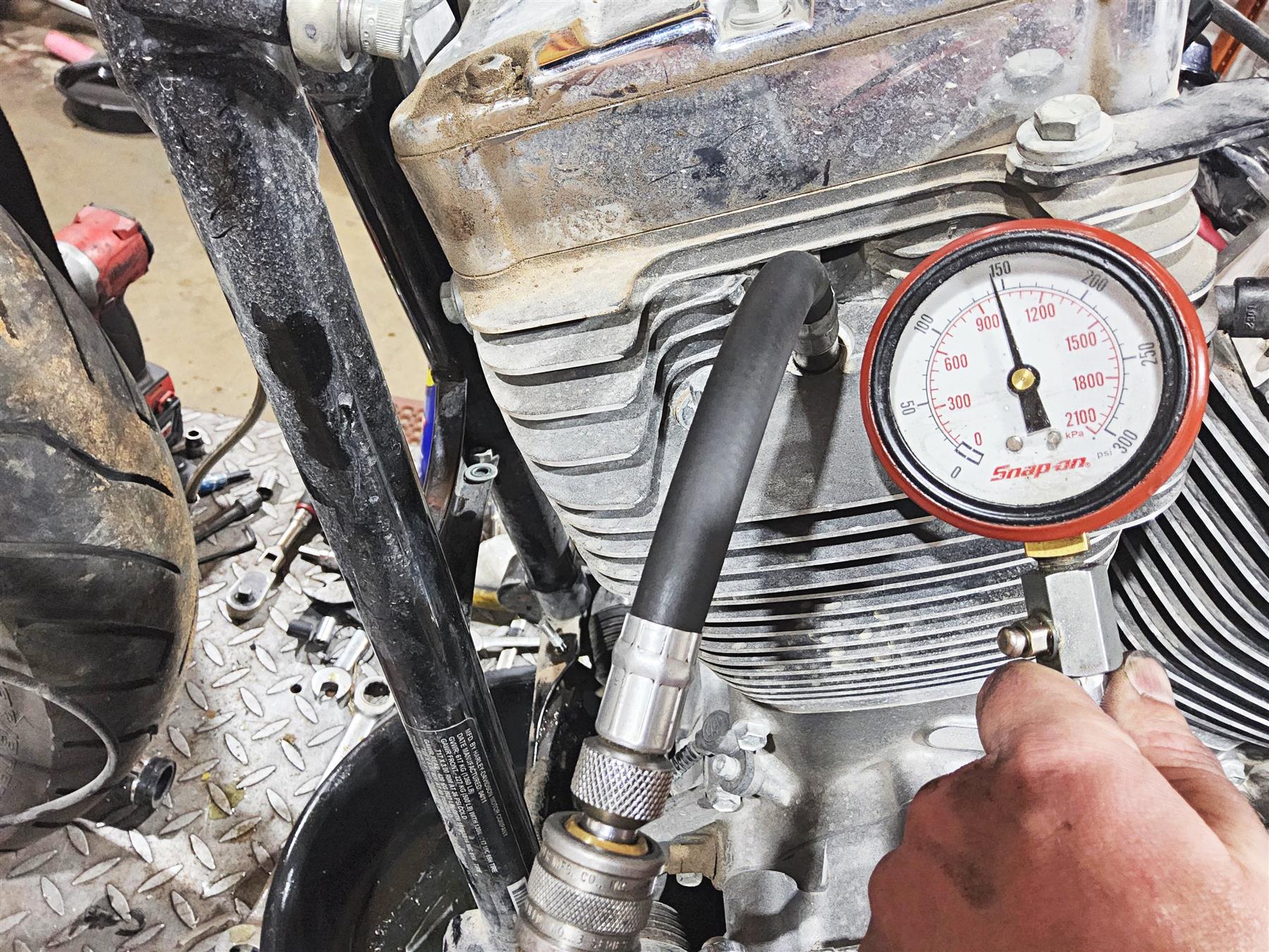2011 Harley Touring FLHTCU CVO Electra Glide Running 110 Engine Motor 34K 16200106 - Image 3