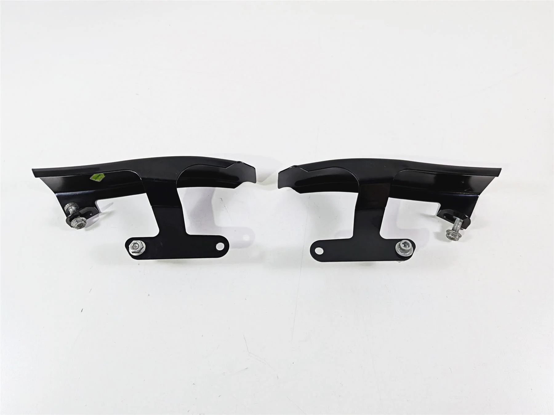 2011 Harley Touring FLHTCU CVO Electra Glide Saddlebag Fender Trim 90200379DFP