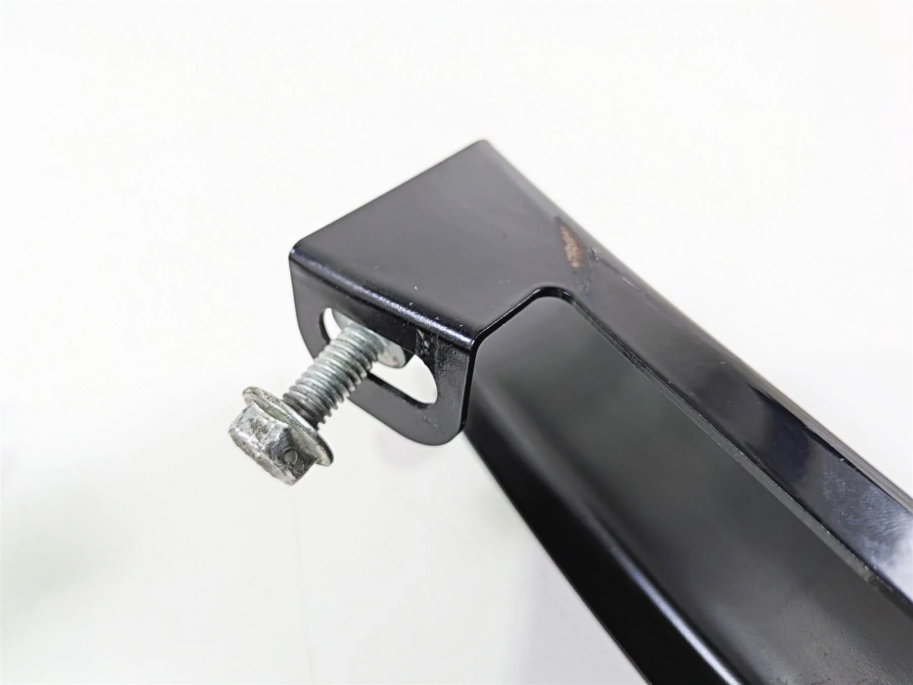 2011 Harley Touring FLHTCU CVO Electra Glide Saddlebag Fender Trim 90200379DFP - Image 10