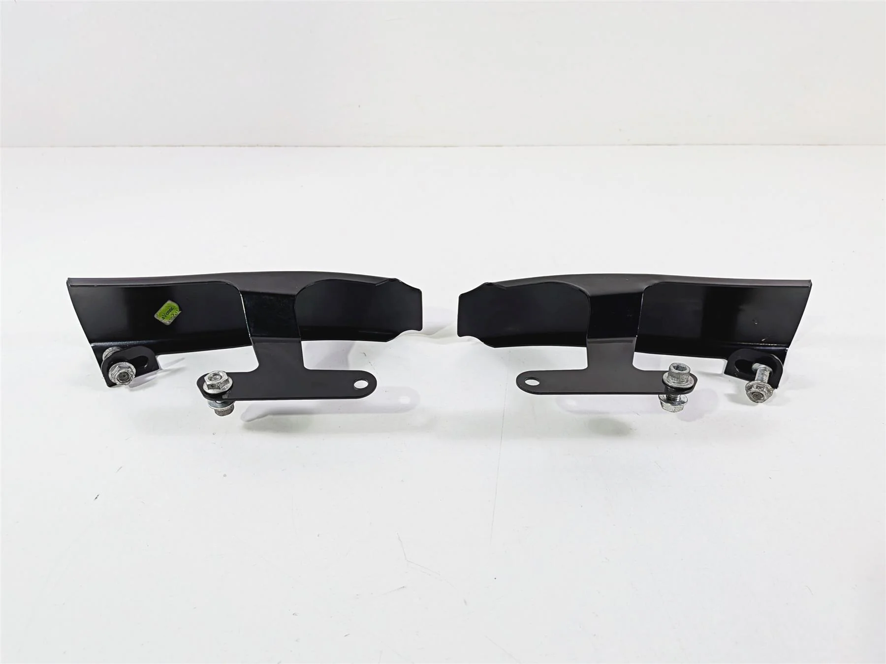 2011 Harley Touring FLHTCU CVO Electra Glide Saddlebag Fender Trim 90200379DFP - Image 2