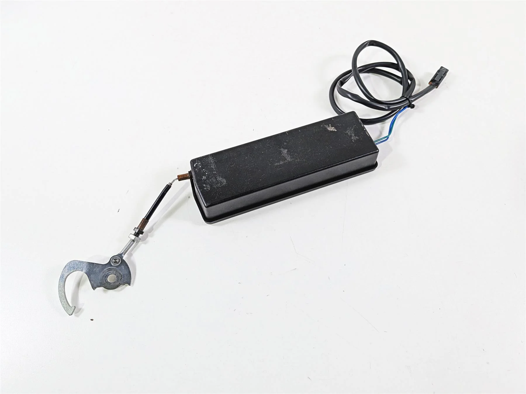 2011 Harley Touring FLHTCU CVO Electra Glide Saddlebag Lock Module 79165-07 - Image 11