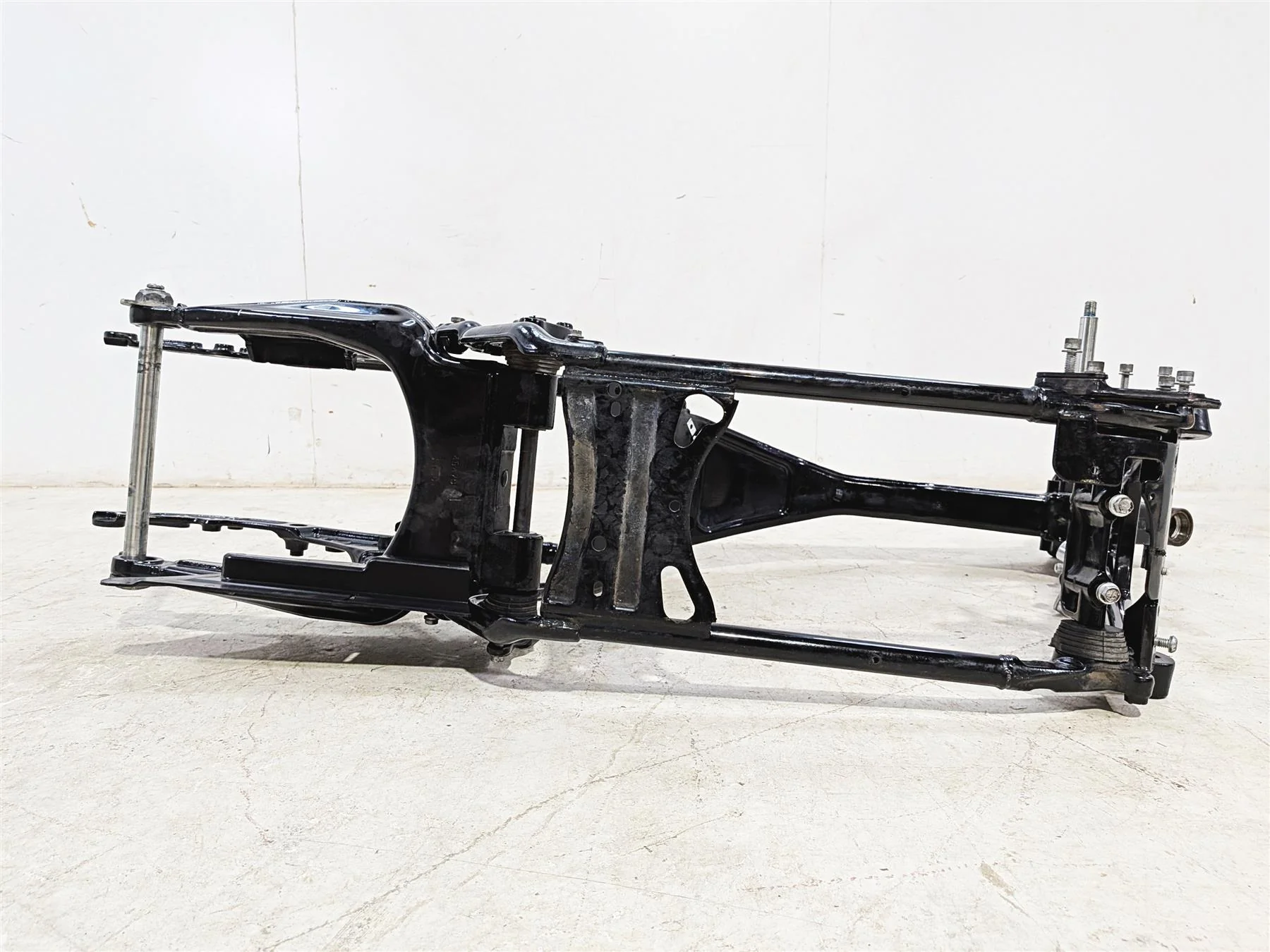 2011 Harley Touring FLHTCU CVO Electra Glide Straight Frame Chassis With Texas Salvage Title 47900-11 - Image 6