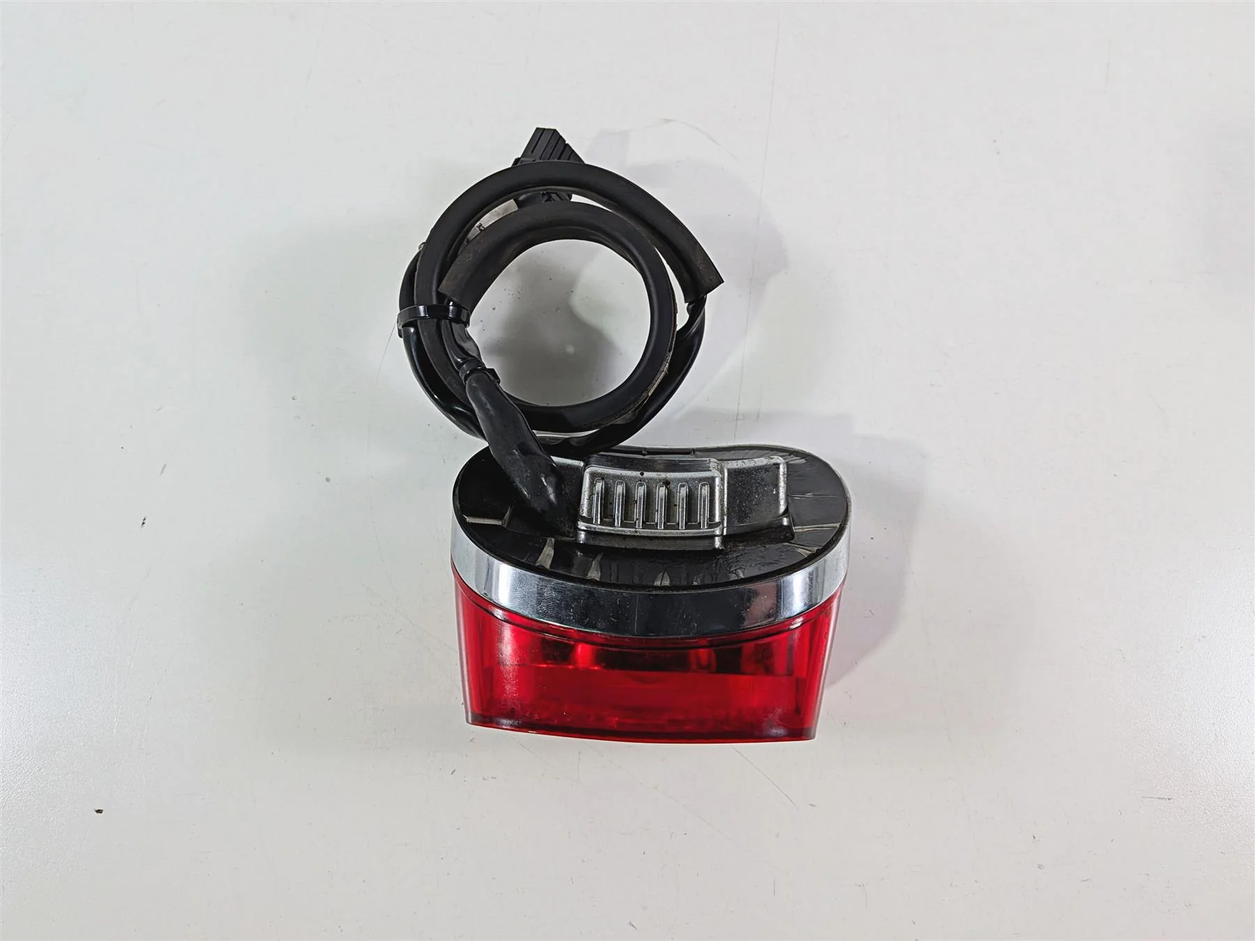 2011 Harley Touring FLHTCU CVO Electra Glide Taillight Tail Light Lamp 68369-03 - Image 6