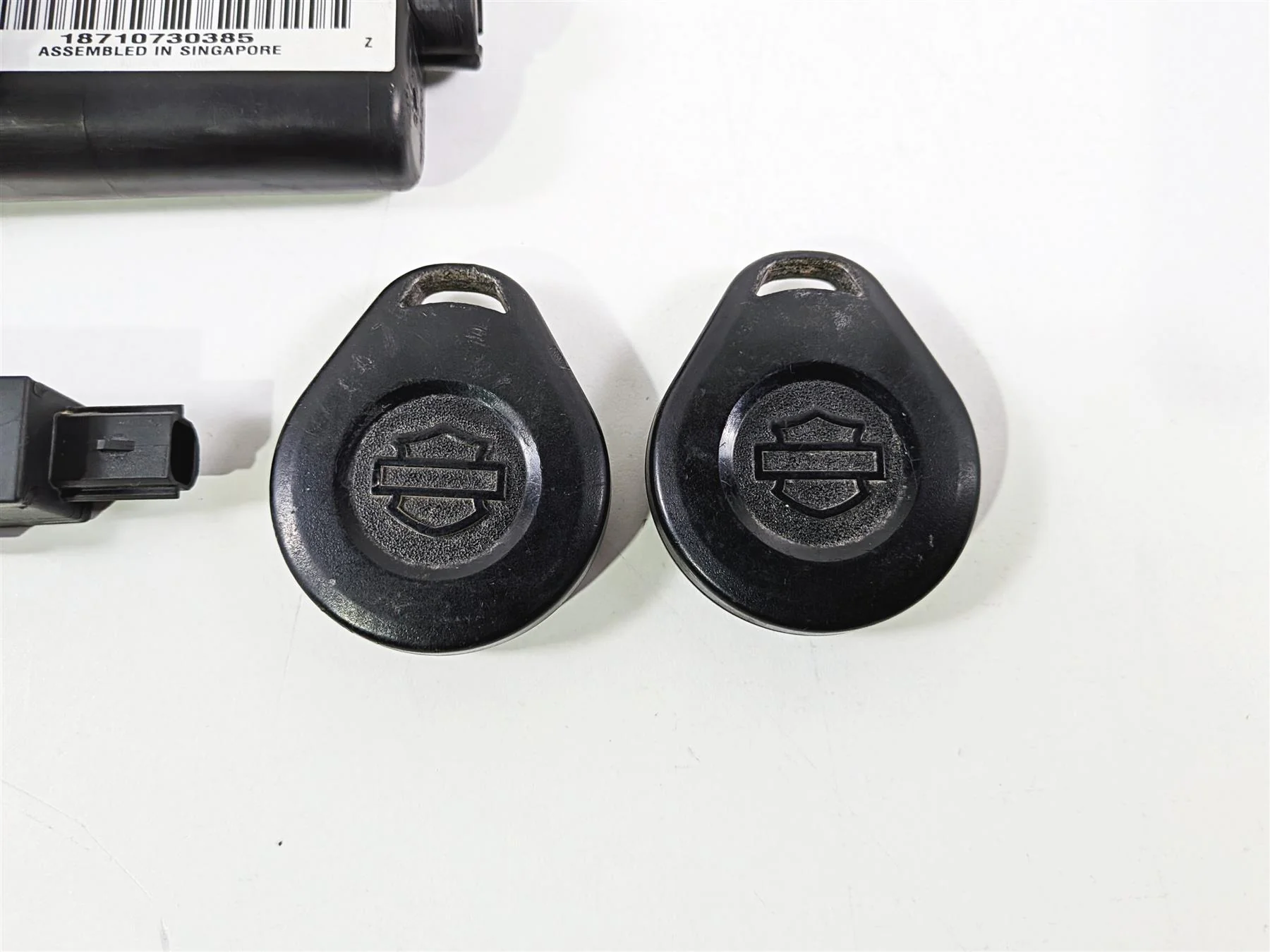 2011 Harley Touring FLHTCU CVO Electra Glide Tssm Module Fob & Antenna 68924-07 - Image 3