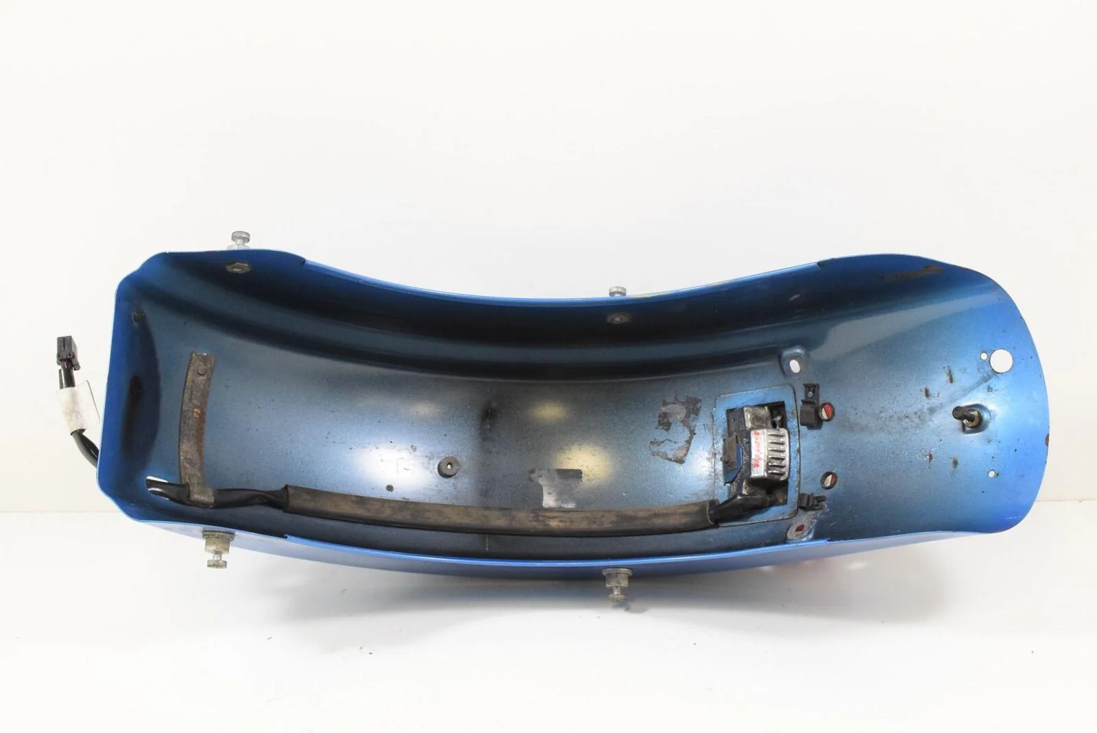 2011 Harley Touring FLHTCU Electra Glide UC Rear Fender BLUE PEARL 58702-09 - Image 4