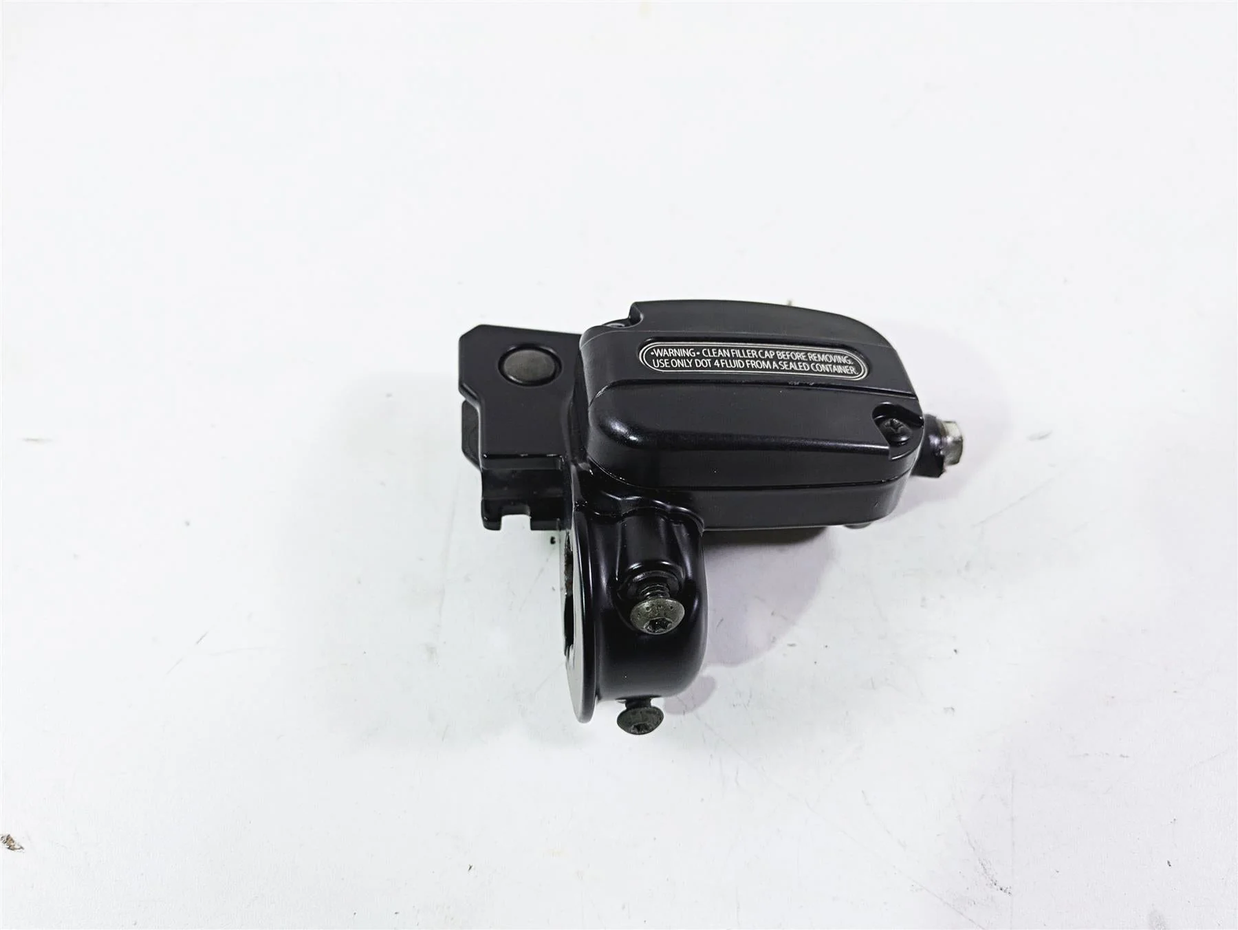 2011 Harley Touring FLHTCUSE CVO E-Glide Black Clutch Master Cylinder 36700056C