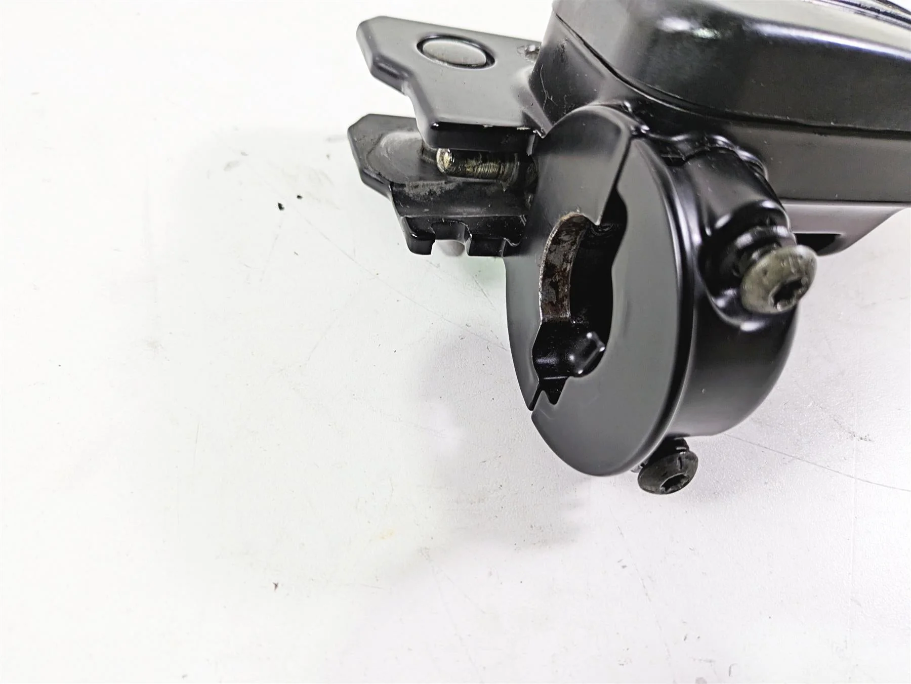 2011 Harley Touring FLHTCUSE CVO E-Glide Black Clutch Master Cylinder 36700056C - Image 8