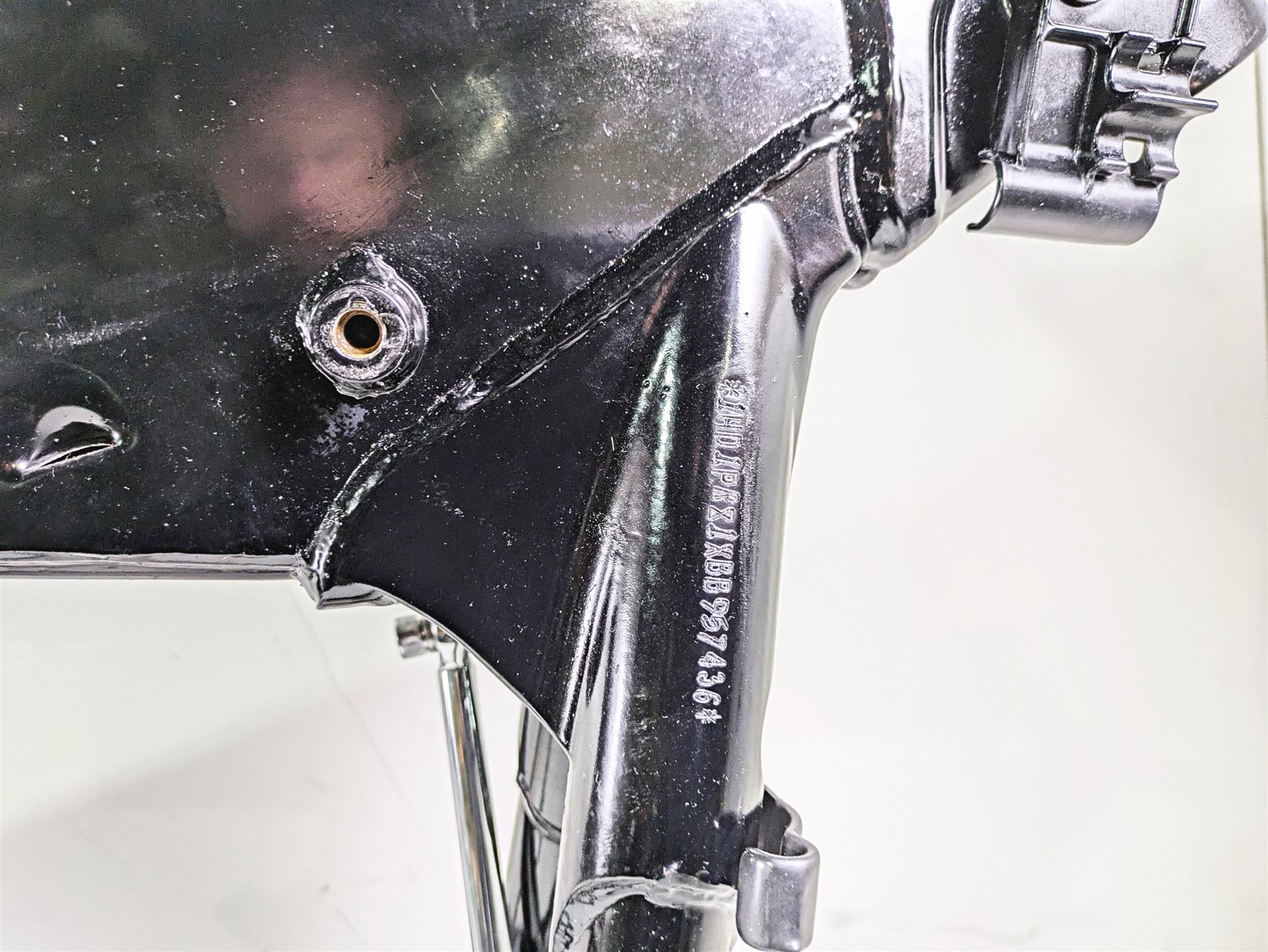2011 Harley Touring FLHTCUSE CVO E-Glide Frame Chassis & Subframe With Clean Virginia Title 47900-11BHP - Image 2