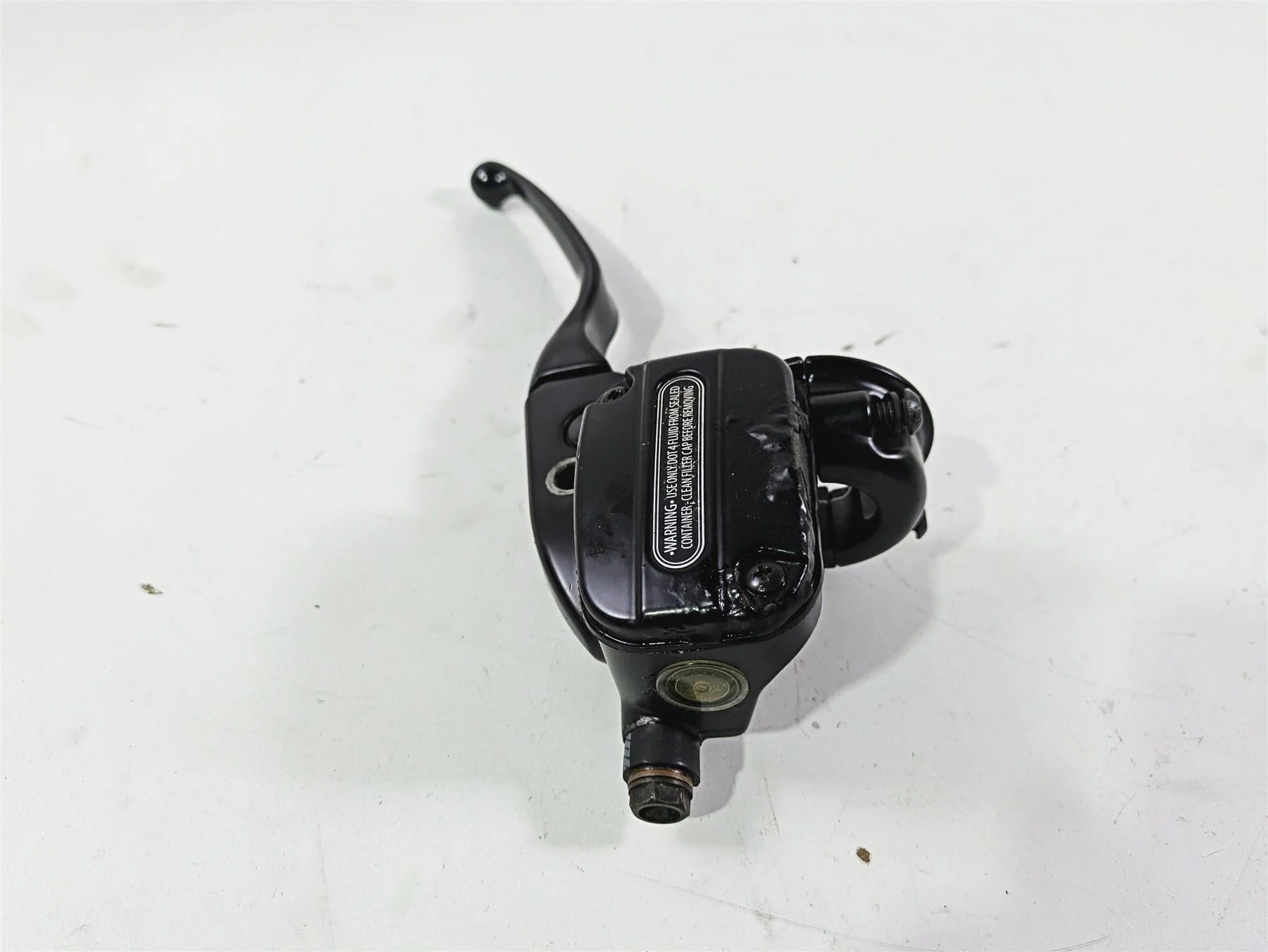 2011 Harley Touring FLHTCUSE CVO E-Glide Front Brake Master Cylinder 42102-08D - Image 3