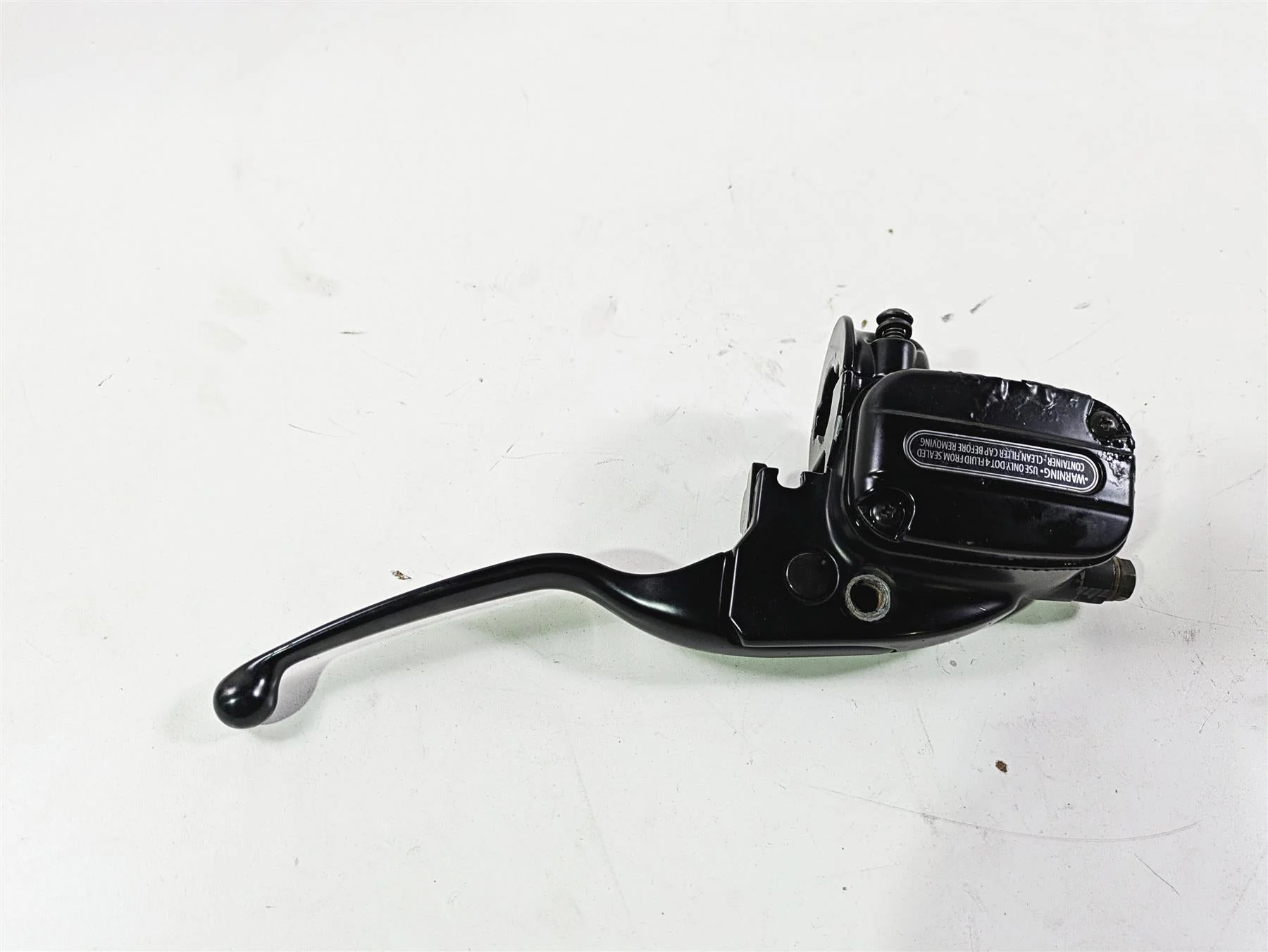 2011 Harley Touring FLHTCUSE CVO E-Glide Front Brake Master Cylinder 42102-08D - Image 4