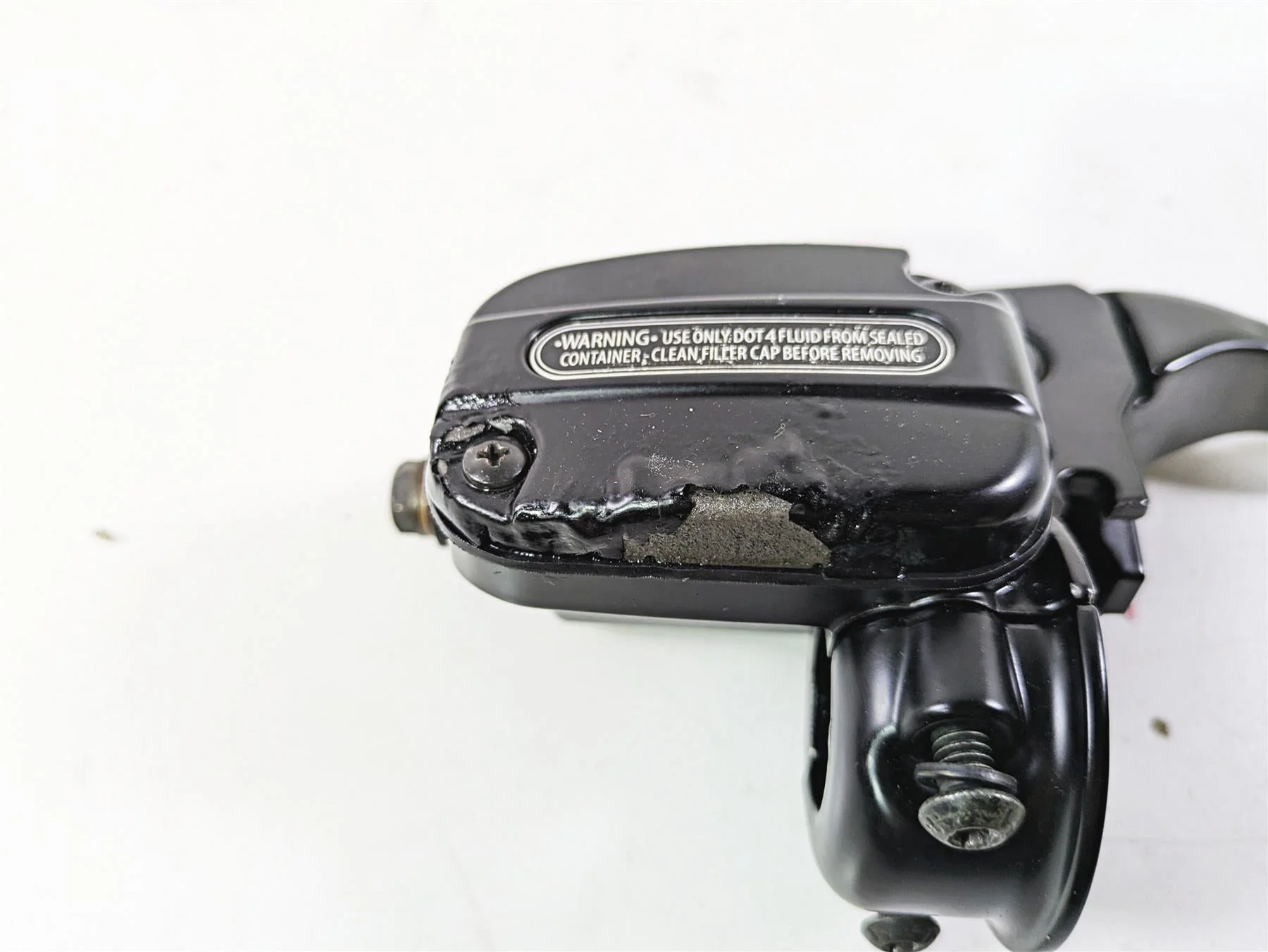 2011 Harley Touring FLHTCUSE CVO E-Glide Front Brake Master Cylinder 42102-08D - Image 6