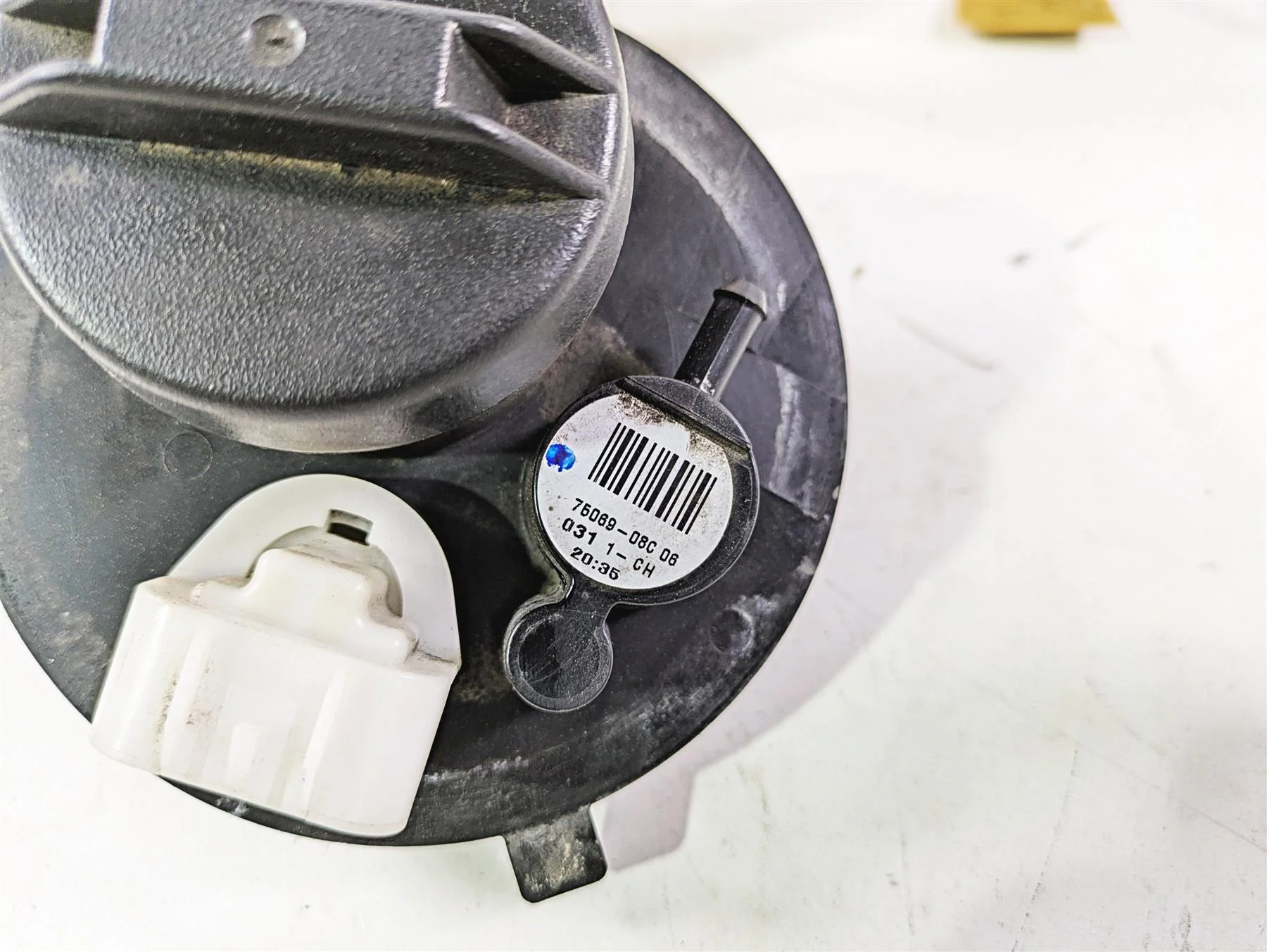 2011 Harley Touring FLHTCUSE CVO E-Glide Fuel Gas Petrol Pump  62908-08 75069-08 - Image 6
