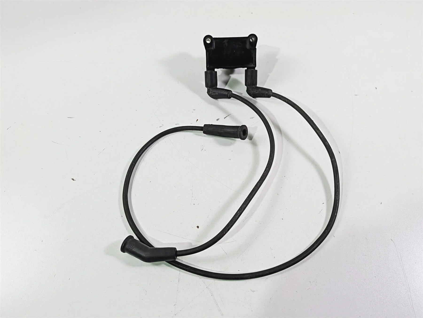 2011 Harley Touring FLHTCUSE CVO E-Glide Ignition Coil Wire Plug Set 31696-07A - Image 3