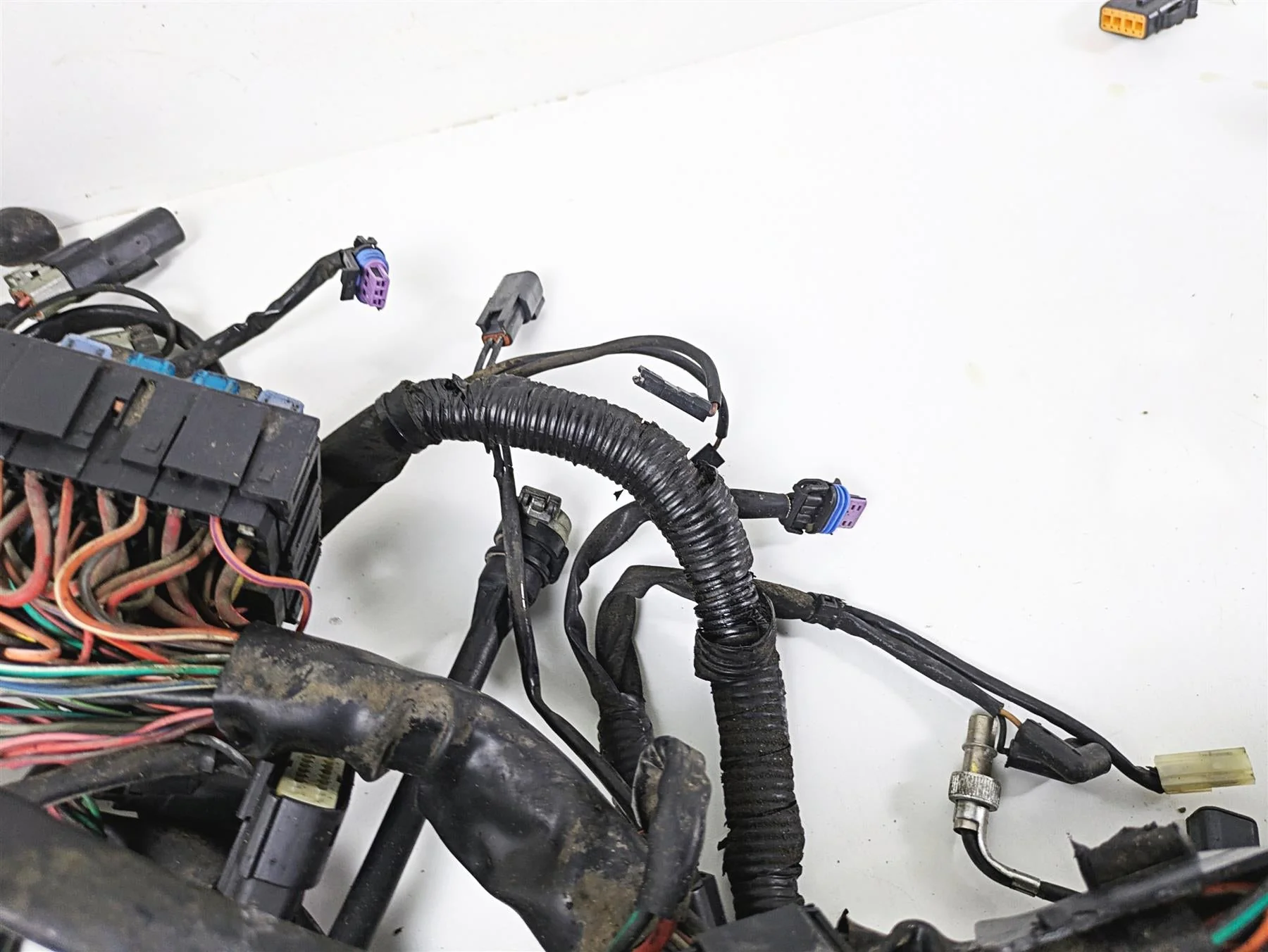 2011 Harley Touring FLHTCUSE CVO E-Glide Main Wiring Harness Loom READ 69200055 - Image 10