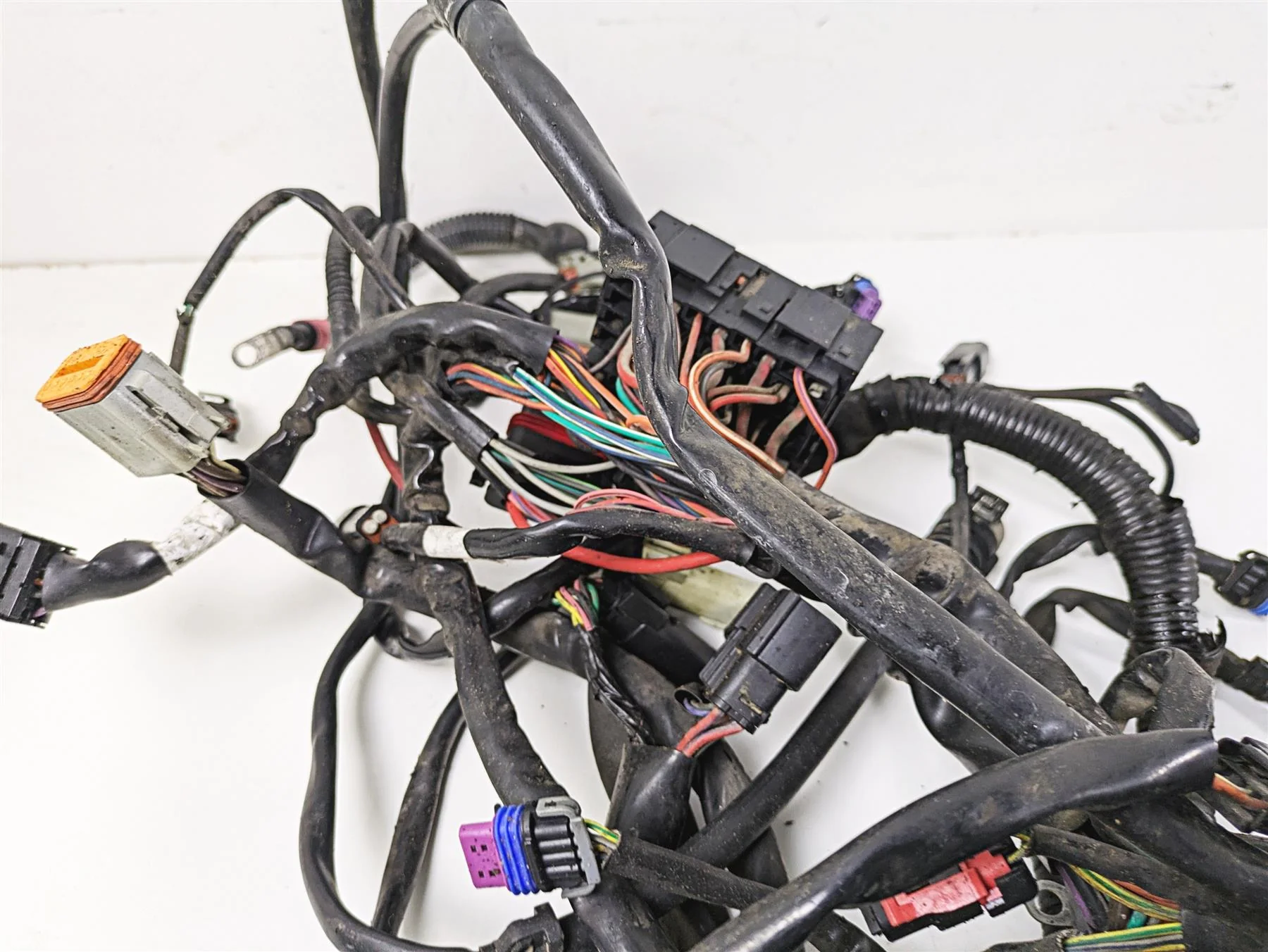 2011 Harley Touring FLHTCUSE CVO E-Glide Main Wiring Harness Loom READ 69200055 - Image 4