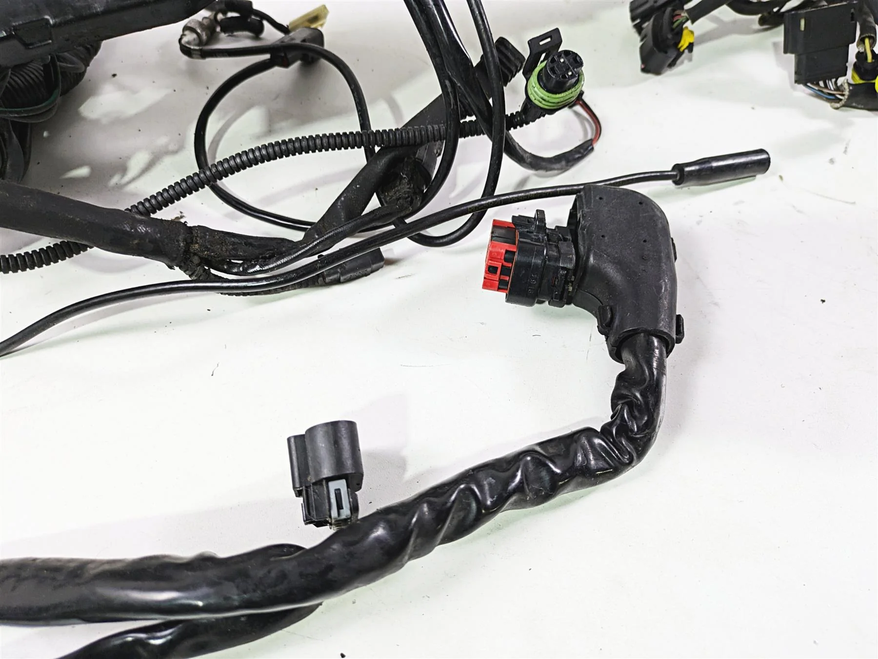 2011 Harley Touring FLHTCUSE CVO E-Glide Main Wiring Harness Loom READ 69200055 - Image 5