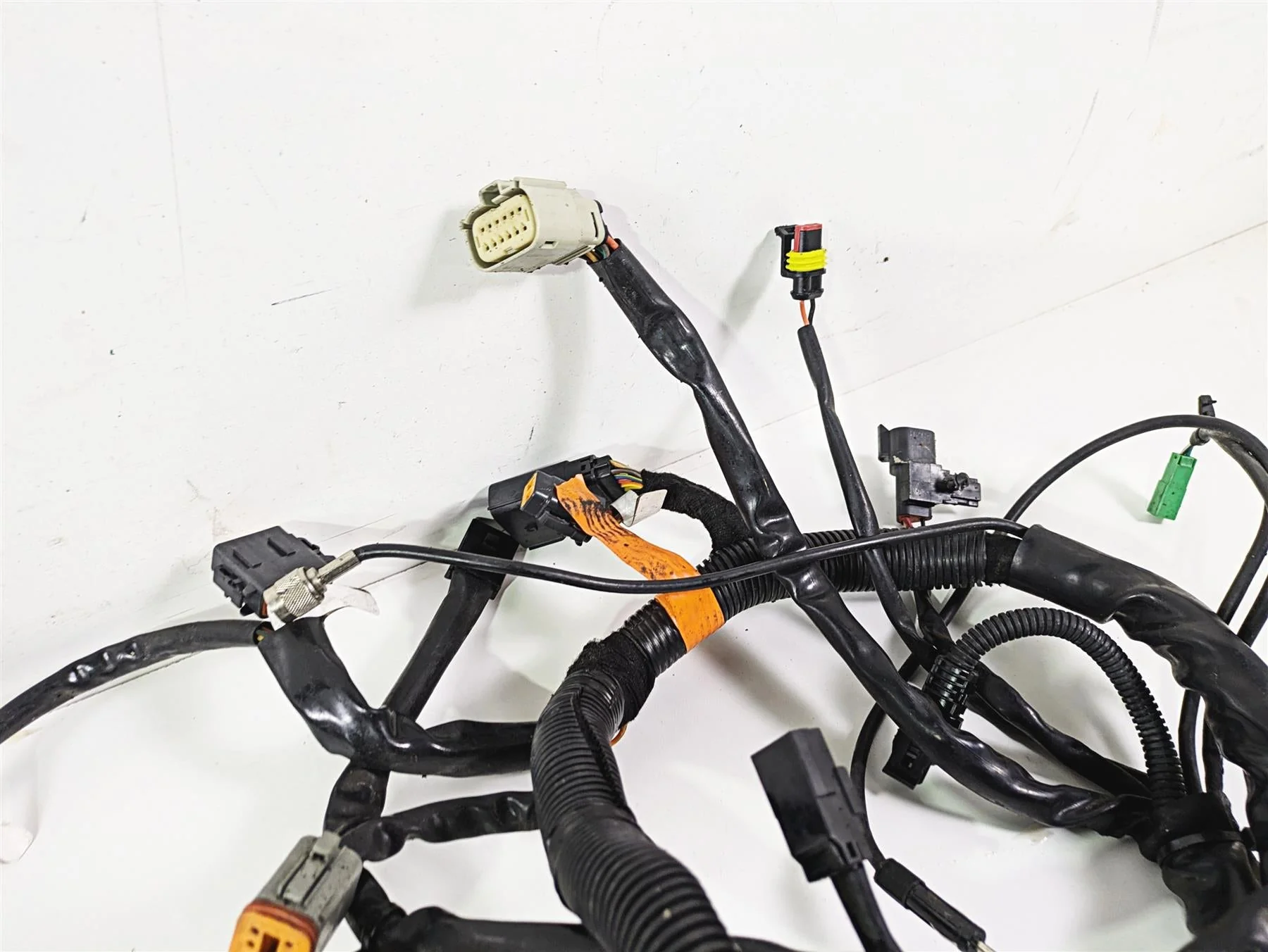2011 Harley Touring FLHTCUSE CVO E-Glide Main Wiring Harness Loom READ 69200055 - Image 7