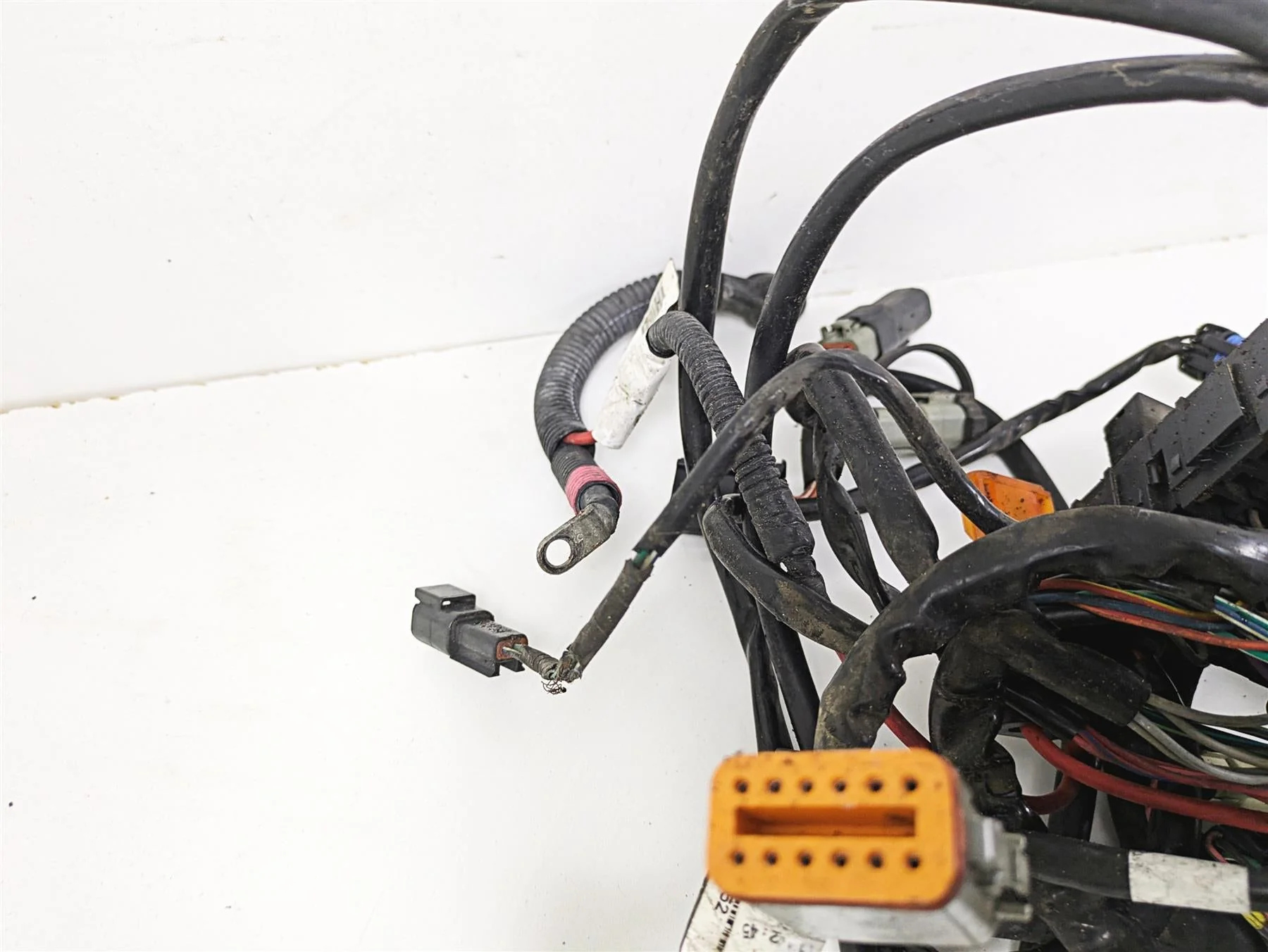 2011 Harley Touring FLHTCUSE CVO E-Glide Main Wiring Harness Loom READ 69200055 - Image 9