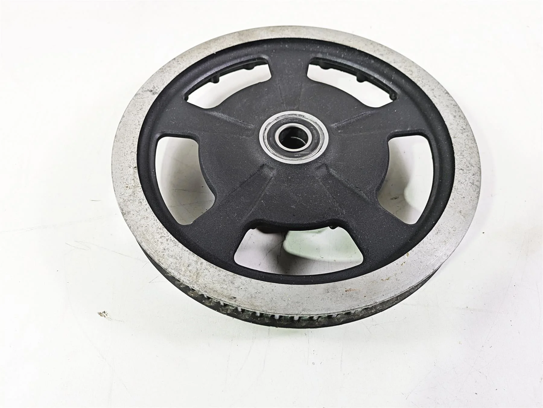 2011 Harley Touring FLHTCUSE CVO E-Glide Rear Belt Pulley 68T 1" 37781-09 - Image 2
