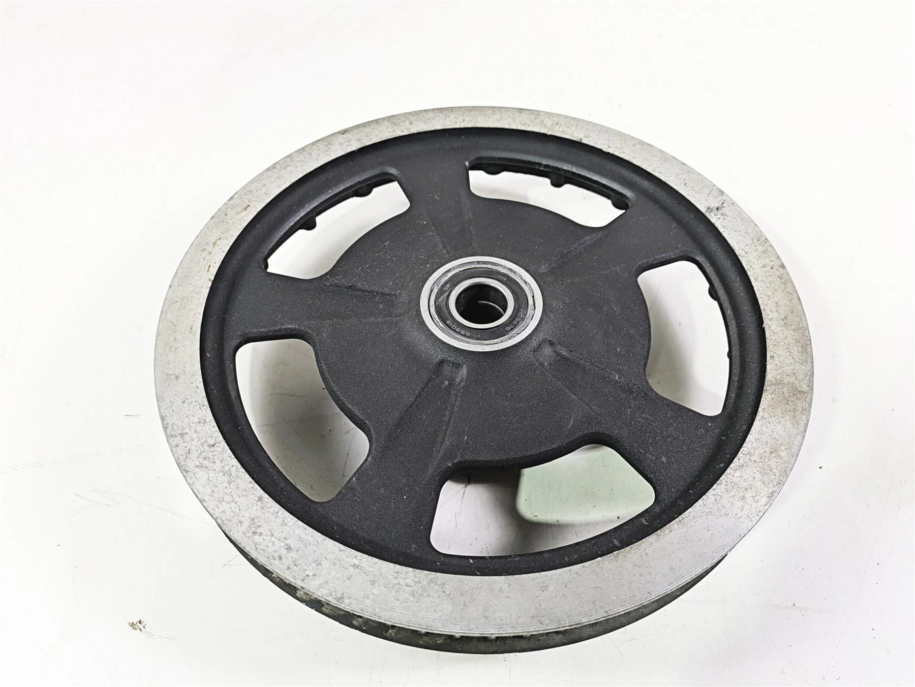 2011 Harley Touring FLHTCUSE CVO E-Glide Rear Belt Pulley 68T 1" 37781-09 - Image 3